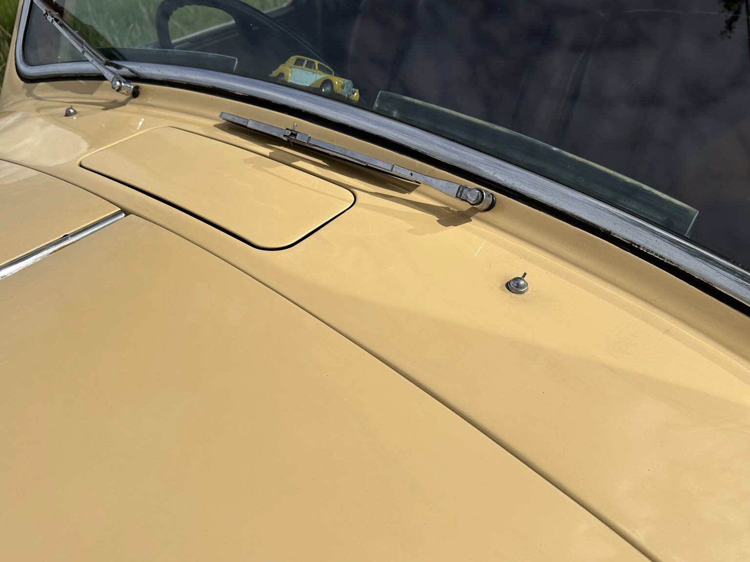 Exteriörbild på 1947 Bentley Mark IV Sport Saloon
