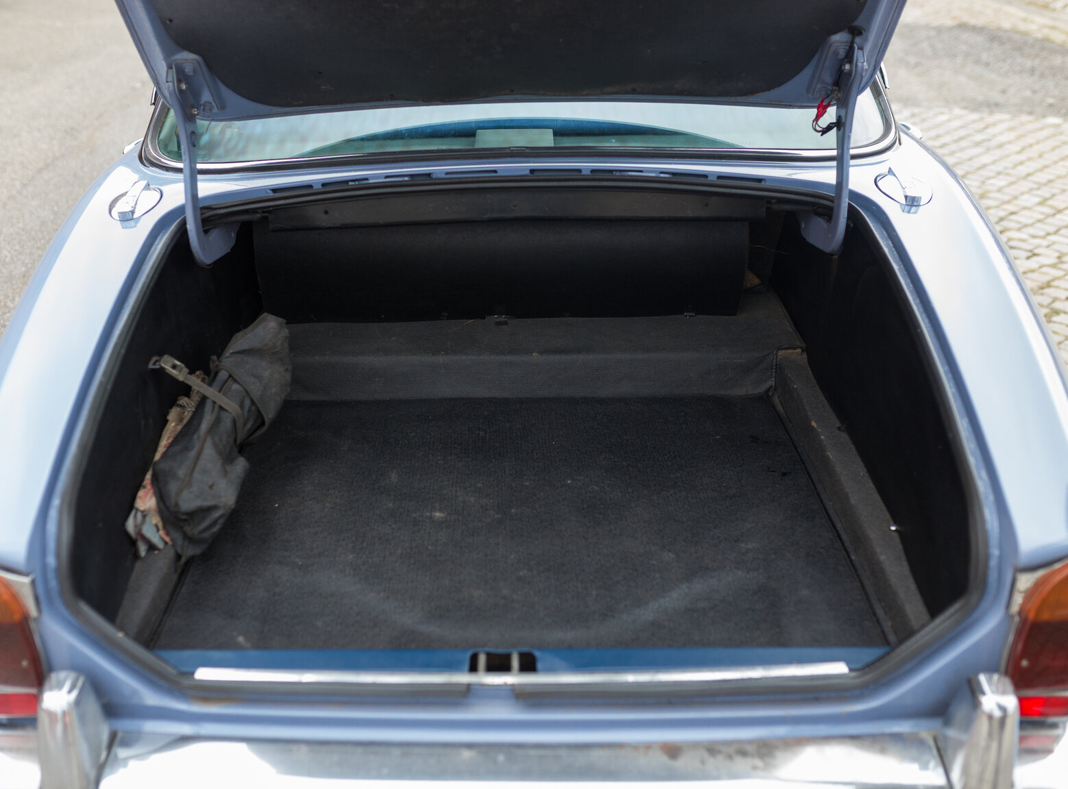 Innenraumfoto von 1975 JAGUAR XJ6  (67)