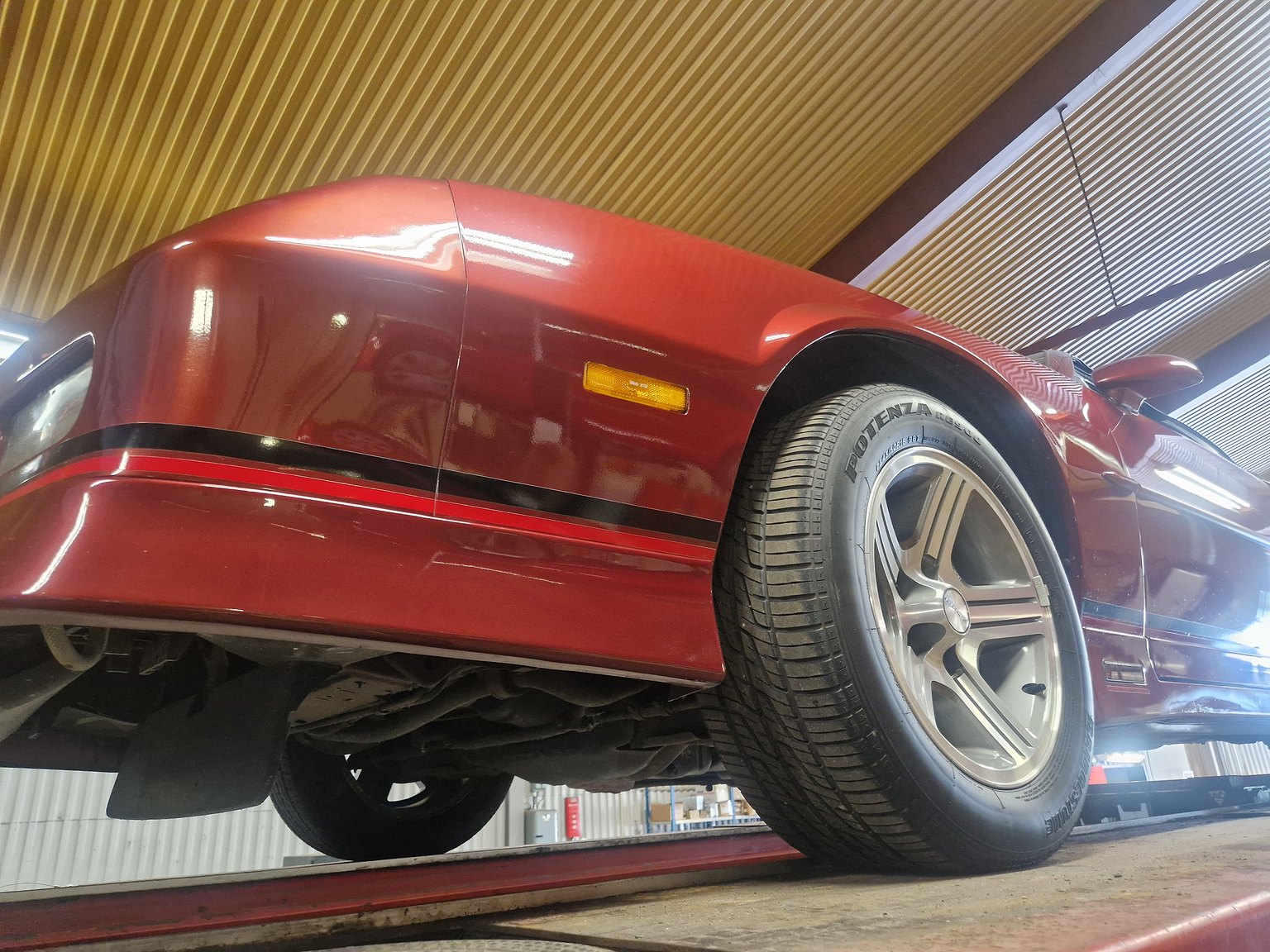 Image of 1988 Chevrolet Camaro Z28 Iroc-Z Convertible mechanics