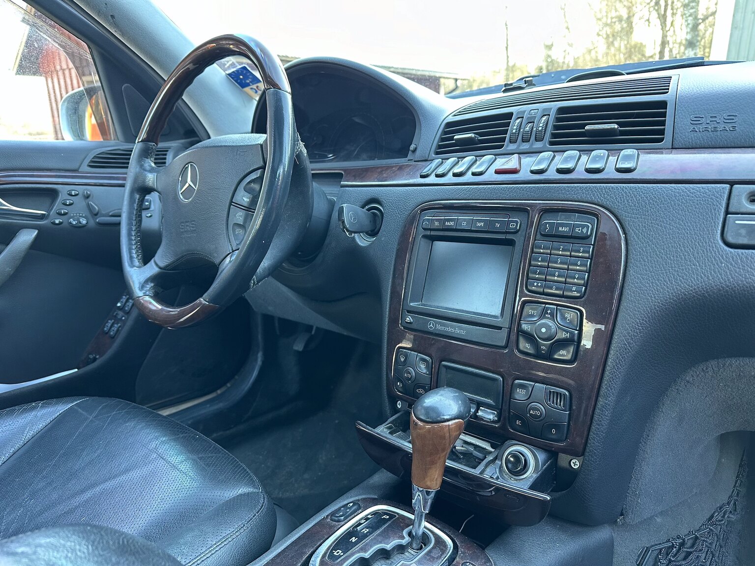 Innenraumfoto von 1999 Mercedes-Benz S 500 L