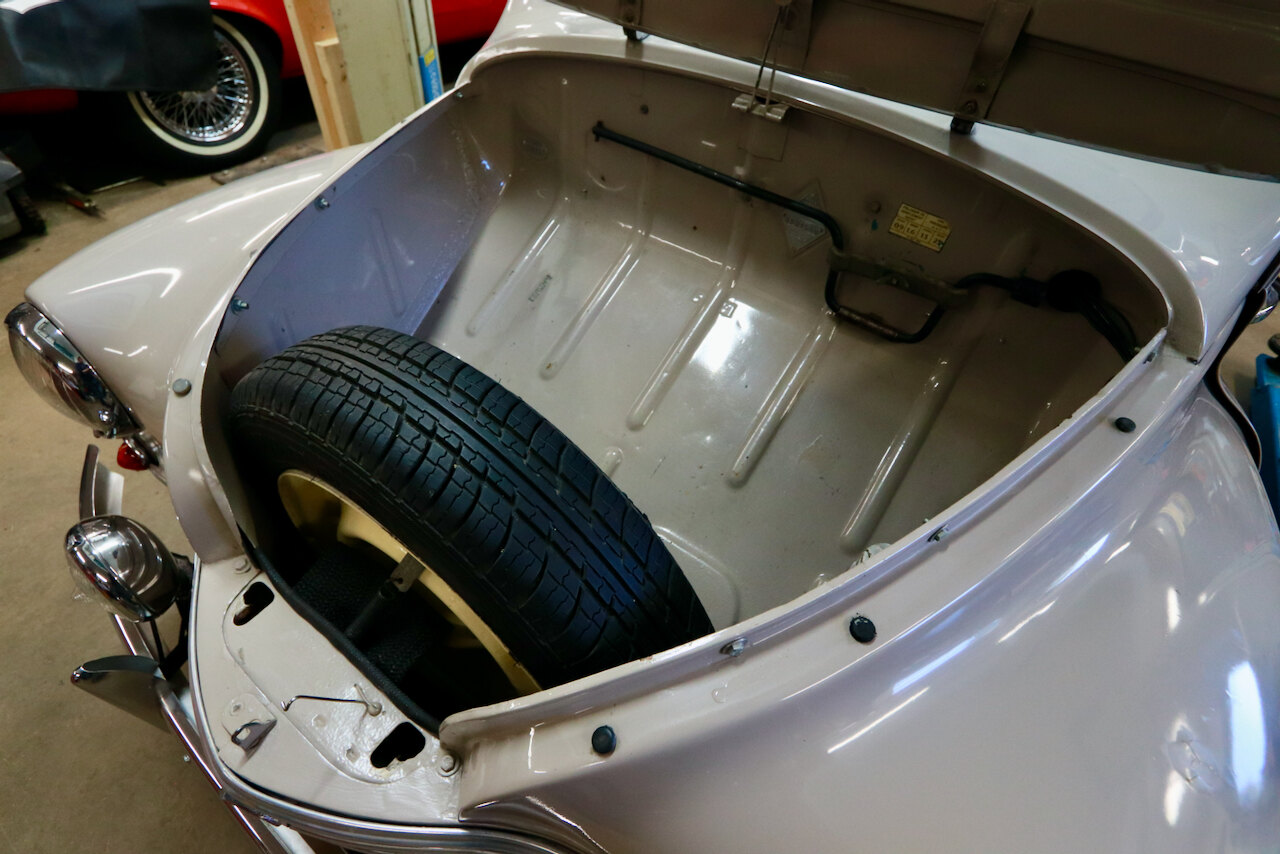 Interior image of 1959 Renault 4CV
