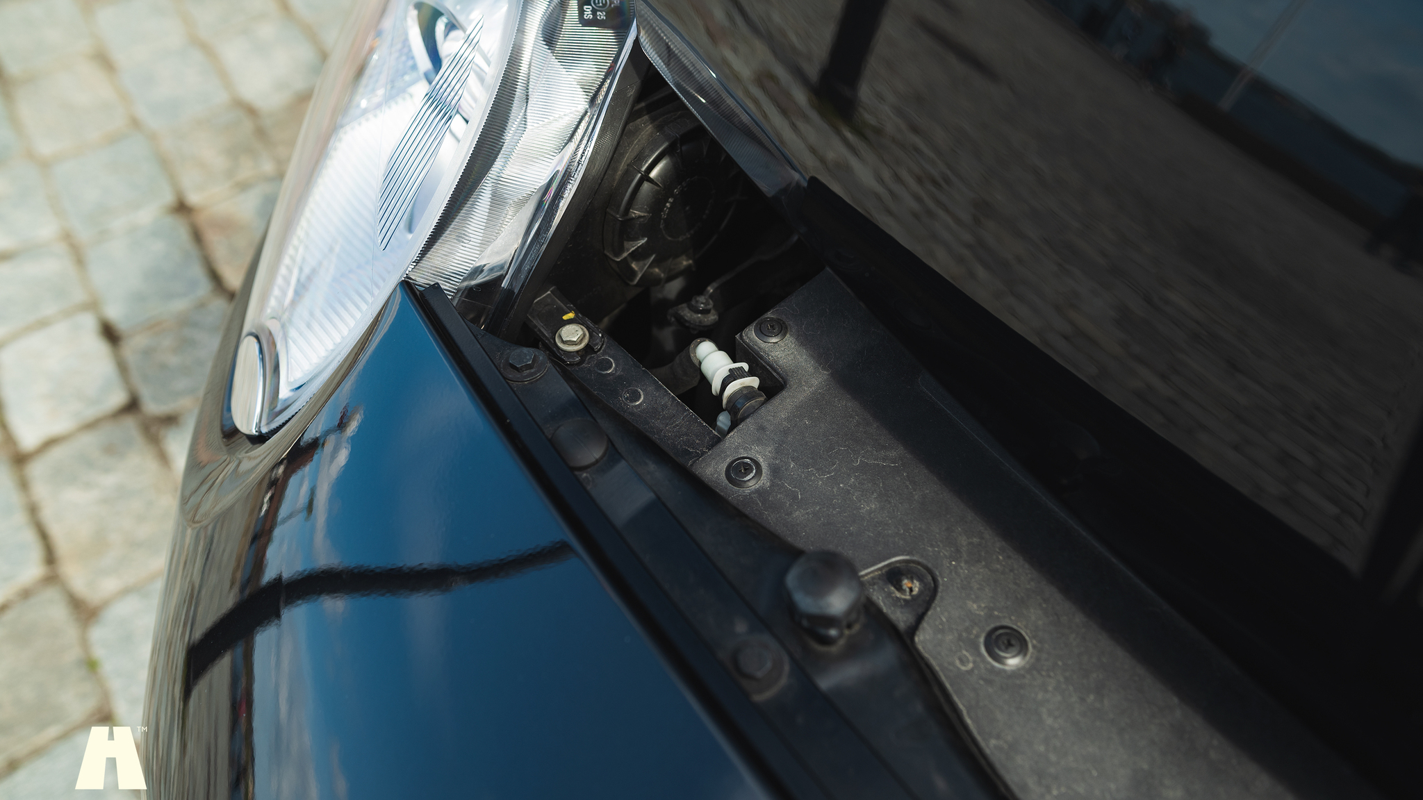 Image of 2008 Jaguar XKR (21) mechanics