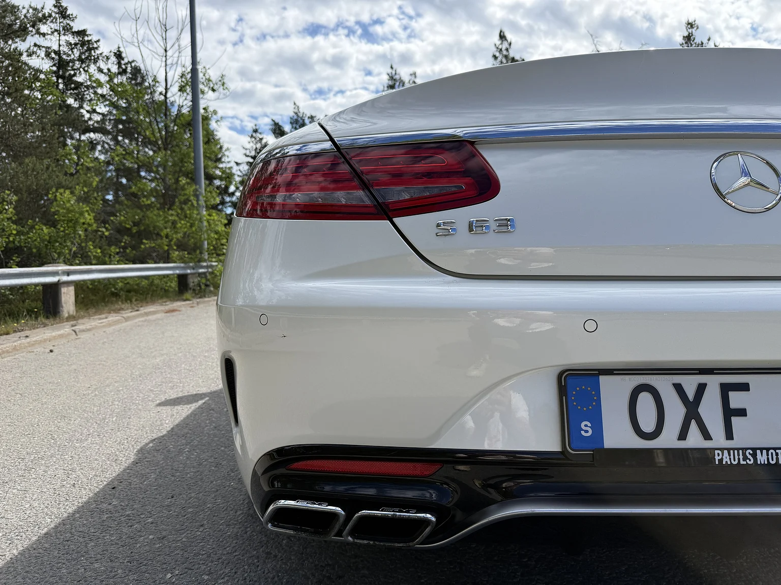 Exterior image of 2016 Mercedes-Benz S 63 AMG 4MATIC (47)