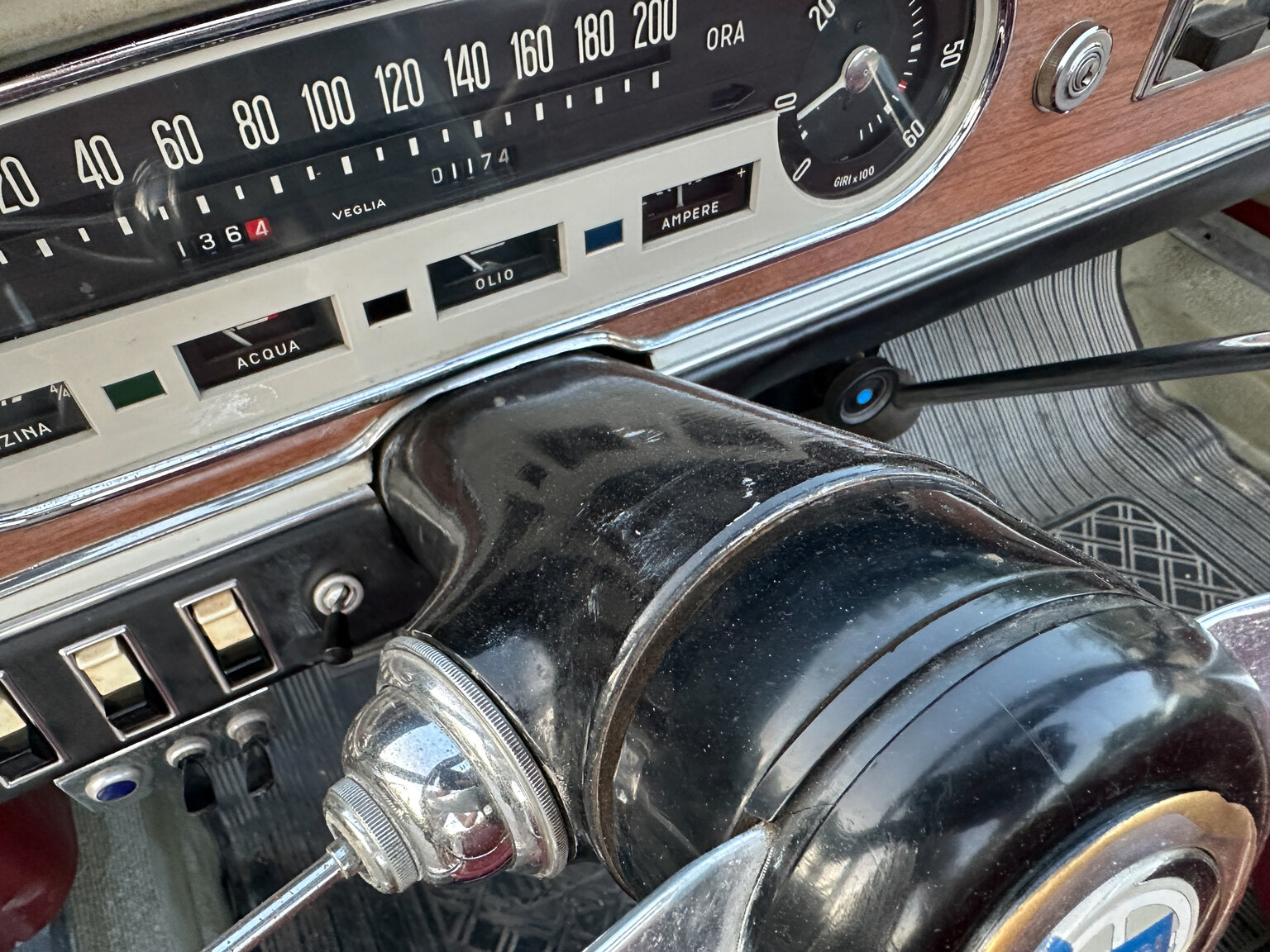 Interior image of 1964 Lancia Flavia Vignale  