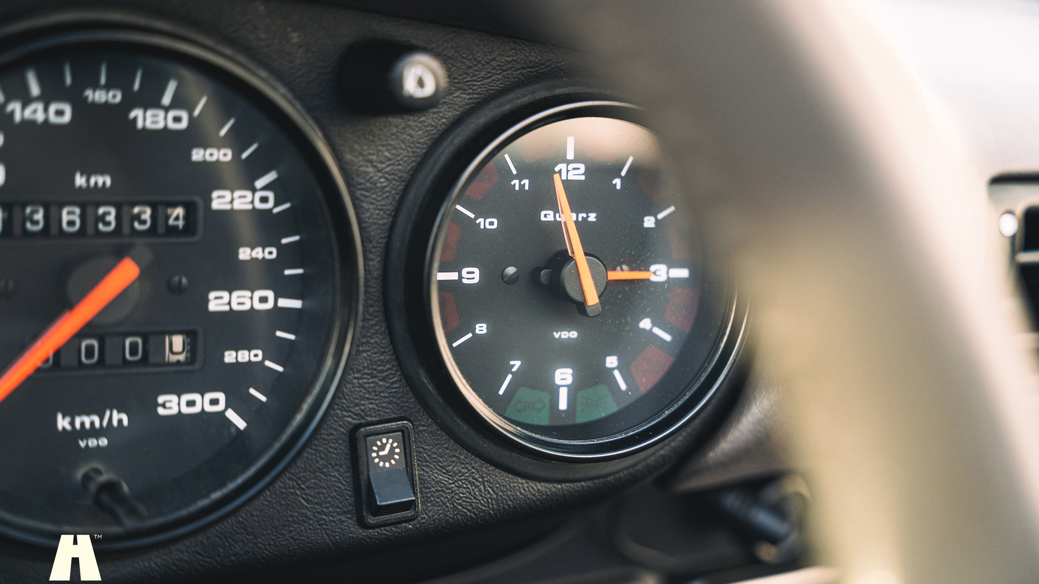 Innenraumfoto von 1994 Porsche 993 Cabriolet (34)