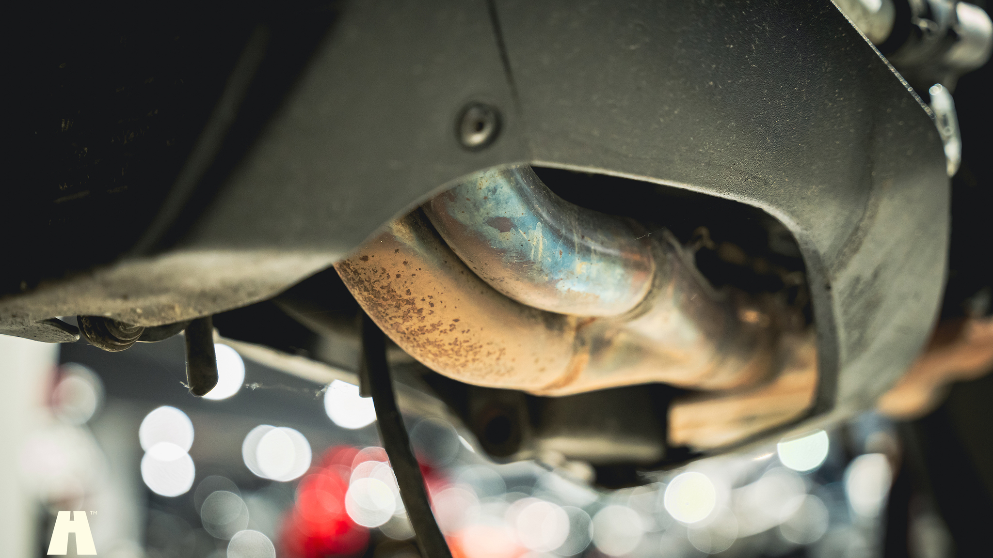 Image of 2016 Aprilia Tuono V4 Factory mechanics