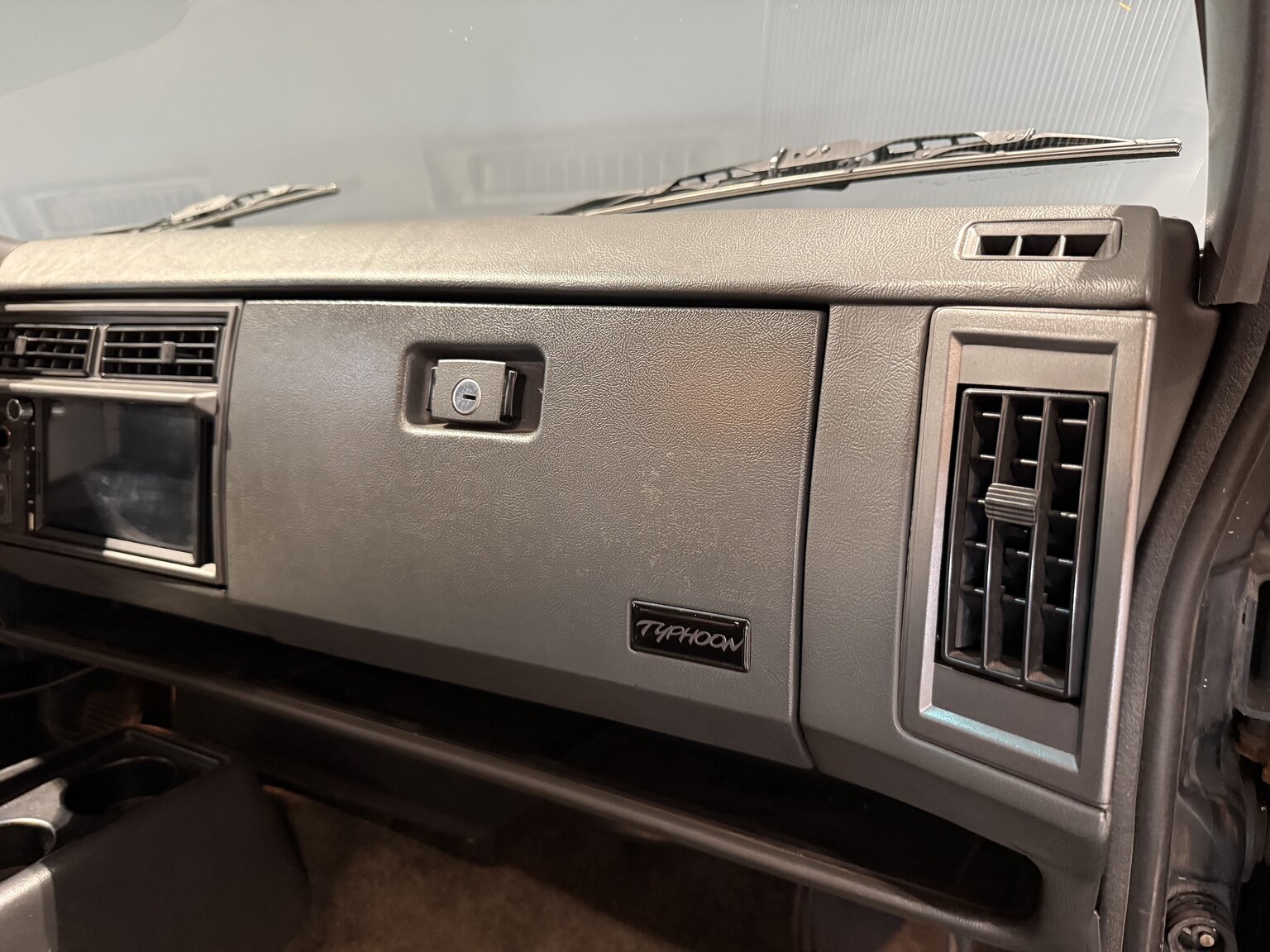 Interior image of 1992 GMC Typhoon 