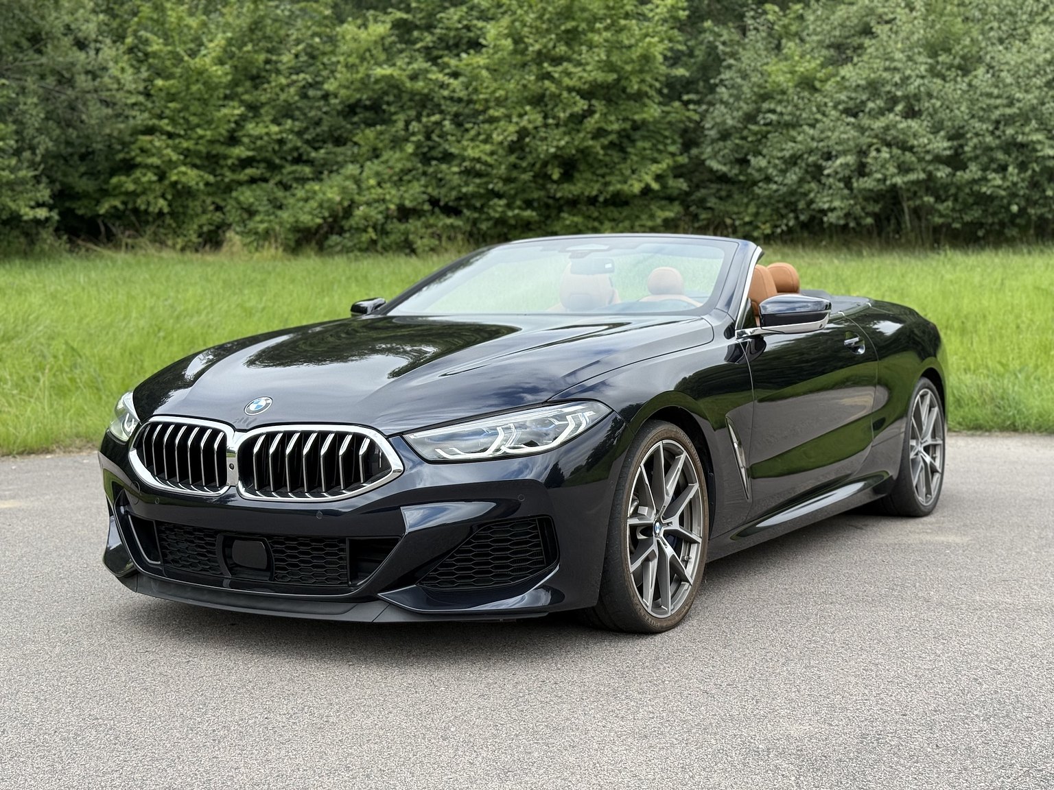 Exterior image of 2019 BMW M850i xDrive Convertible Steptronic