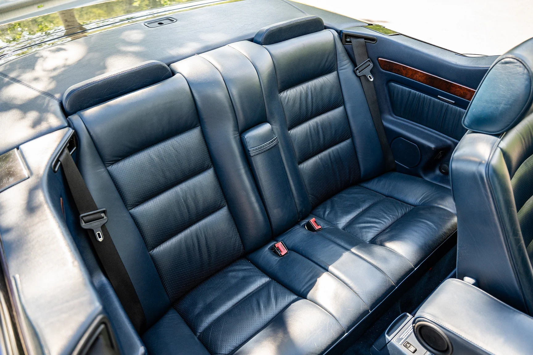 Interiörbild 1993 Mercedes-Benz 300 CE-24 Cabriolet (45)