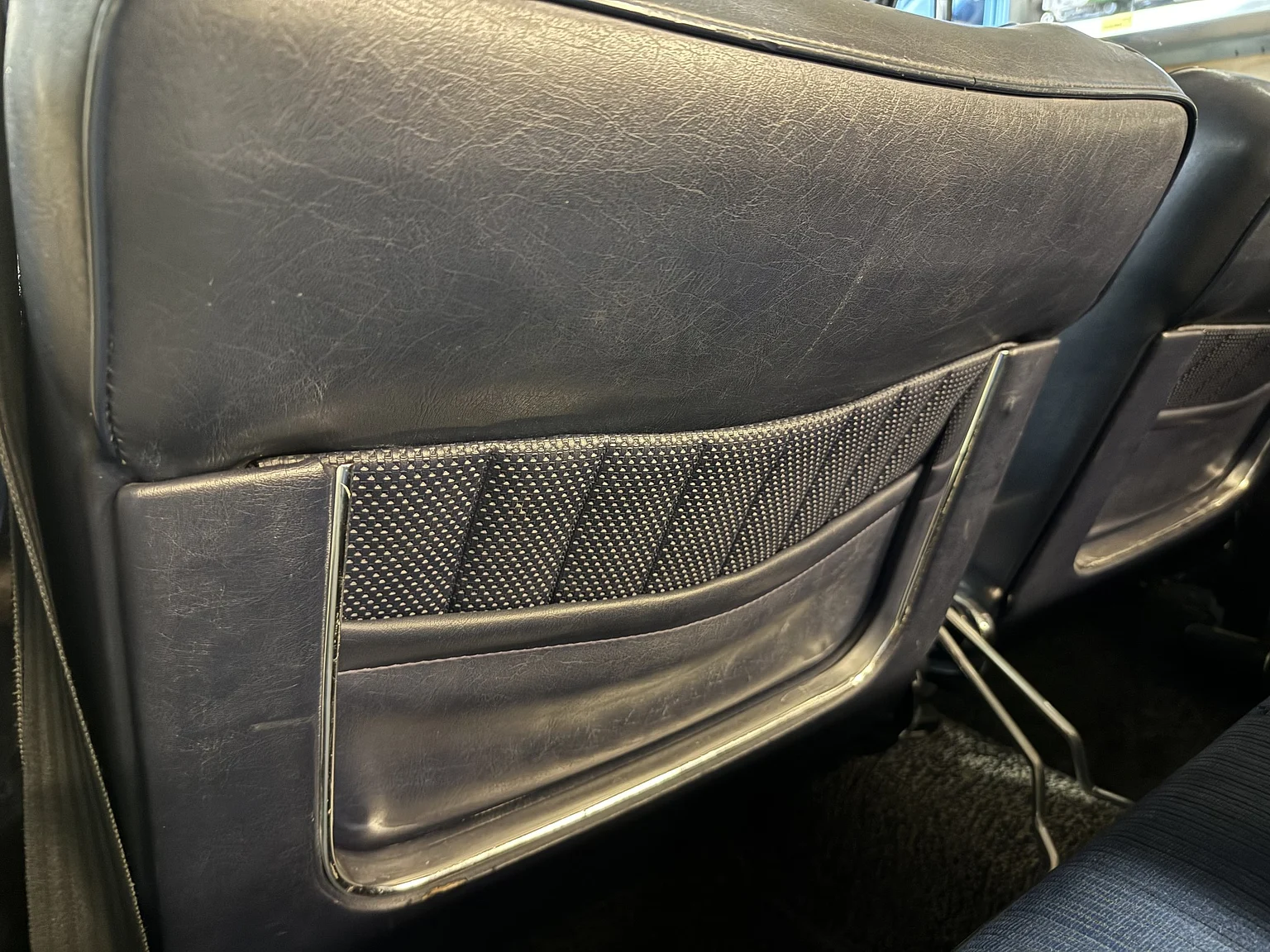 Interiörbild 1970 BMW New Class 4-dörrars Sedan (42)