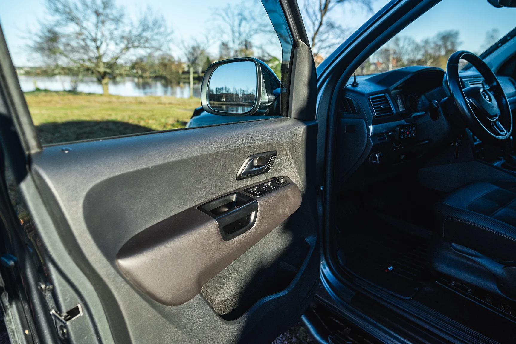 Interior image of 2020 Northea Camper Expedition Volkswagen Amarok (3)