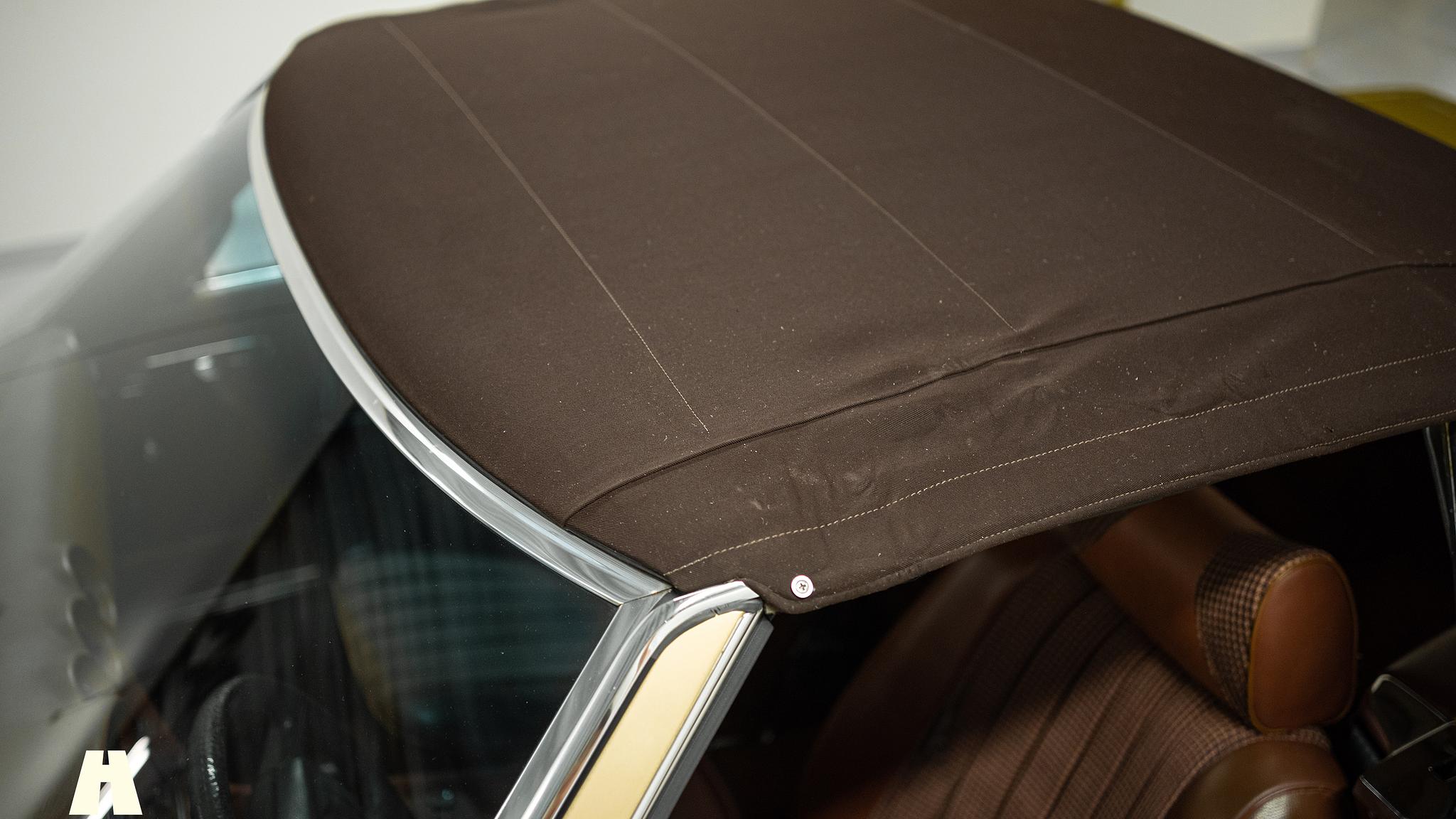 Exterior image of 1975 Mercedes SL 350