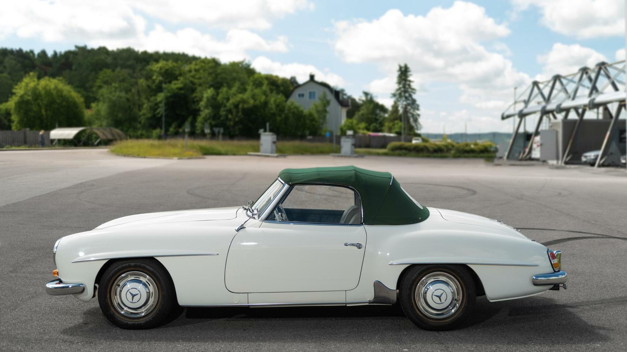 Aussenfoto 1956 Mercedes Benz 190 SL Roadster (13)