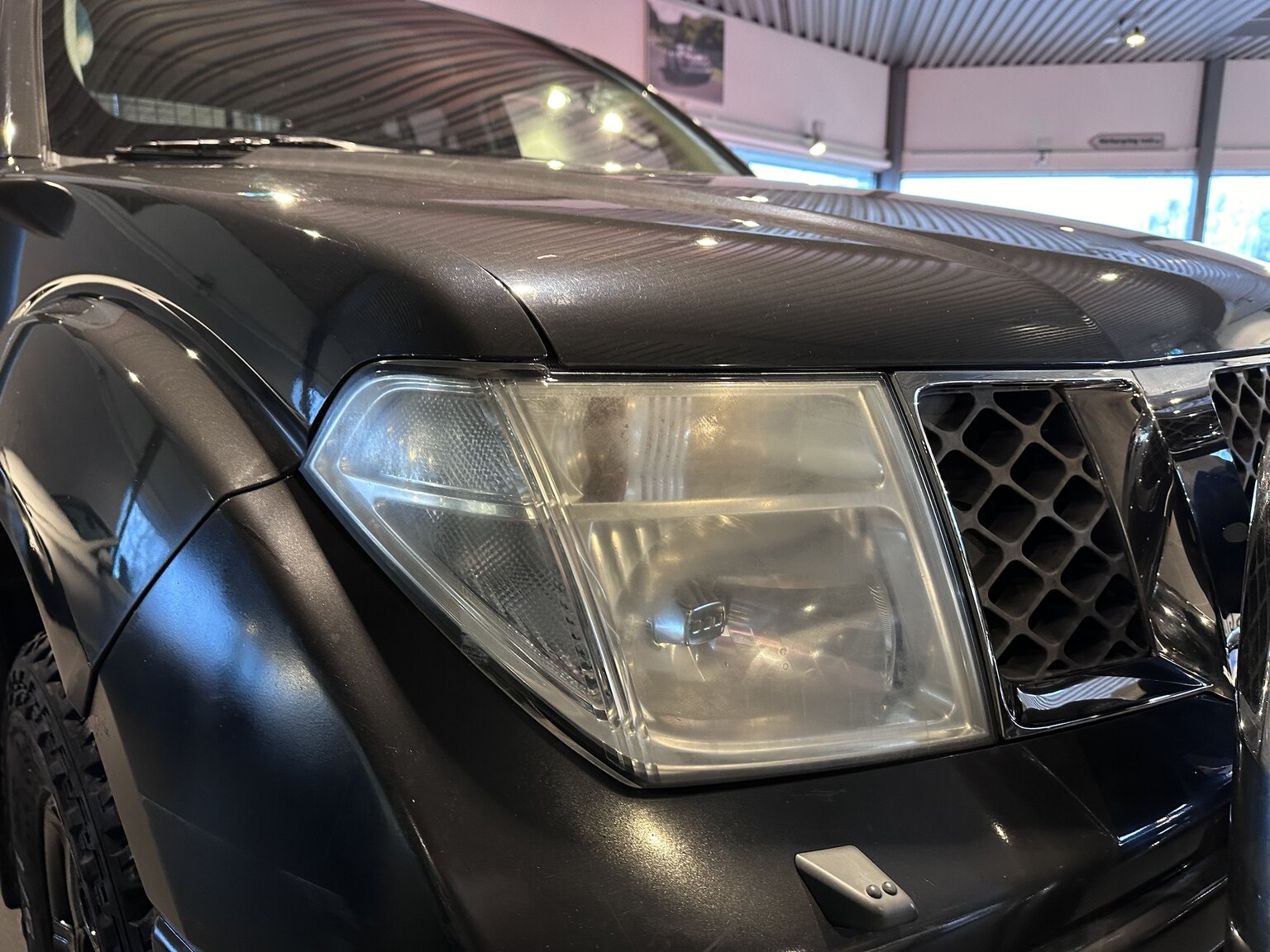 Aussenfoto 2006 Nissan Navara A-traktor (13)