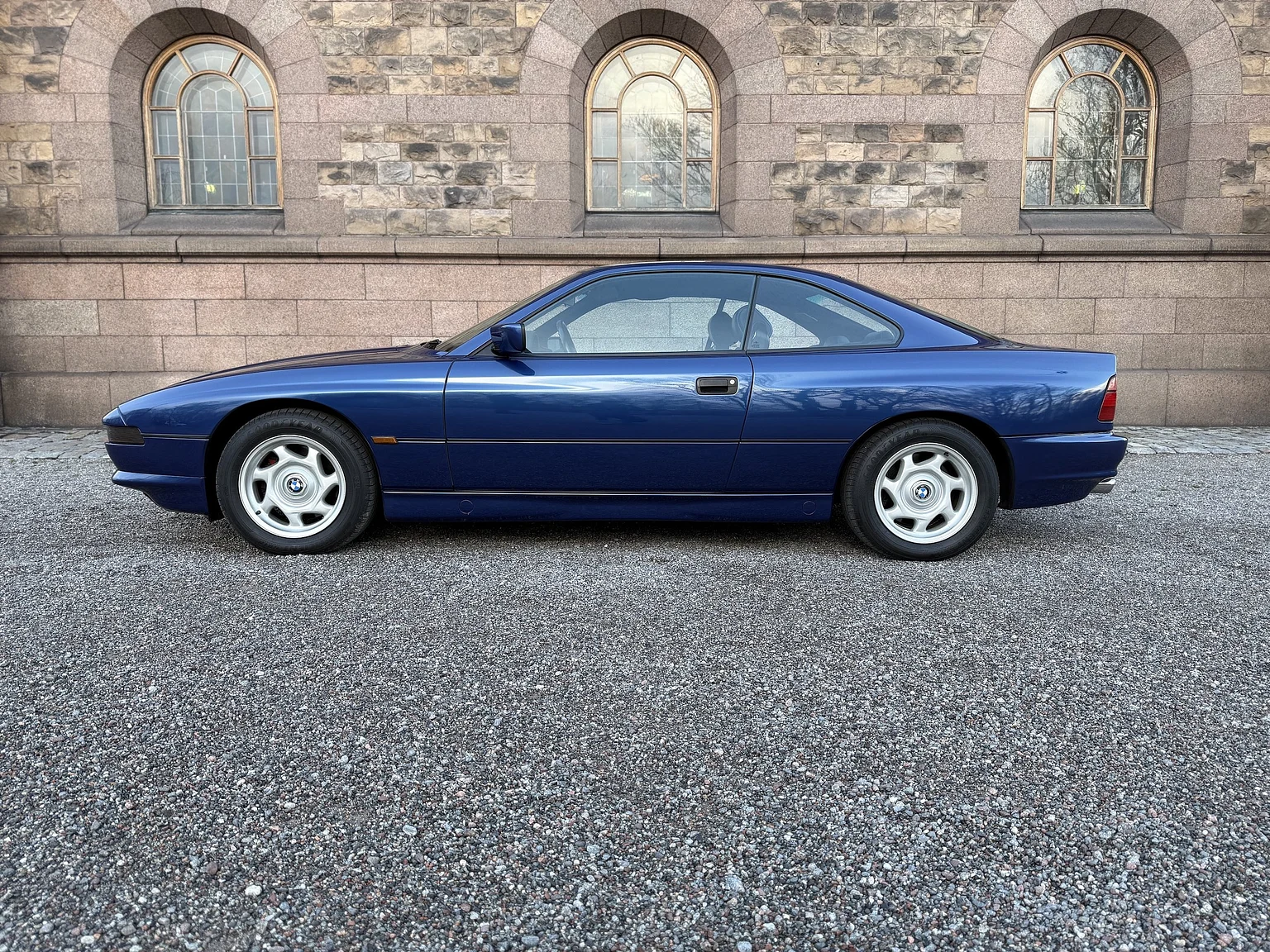 Exteriörbild på 1992 BMW 850iA - No Reserve (7)