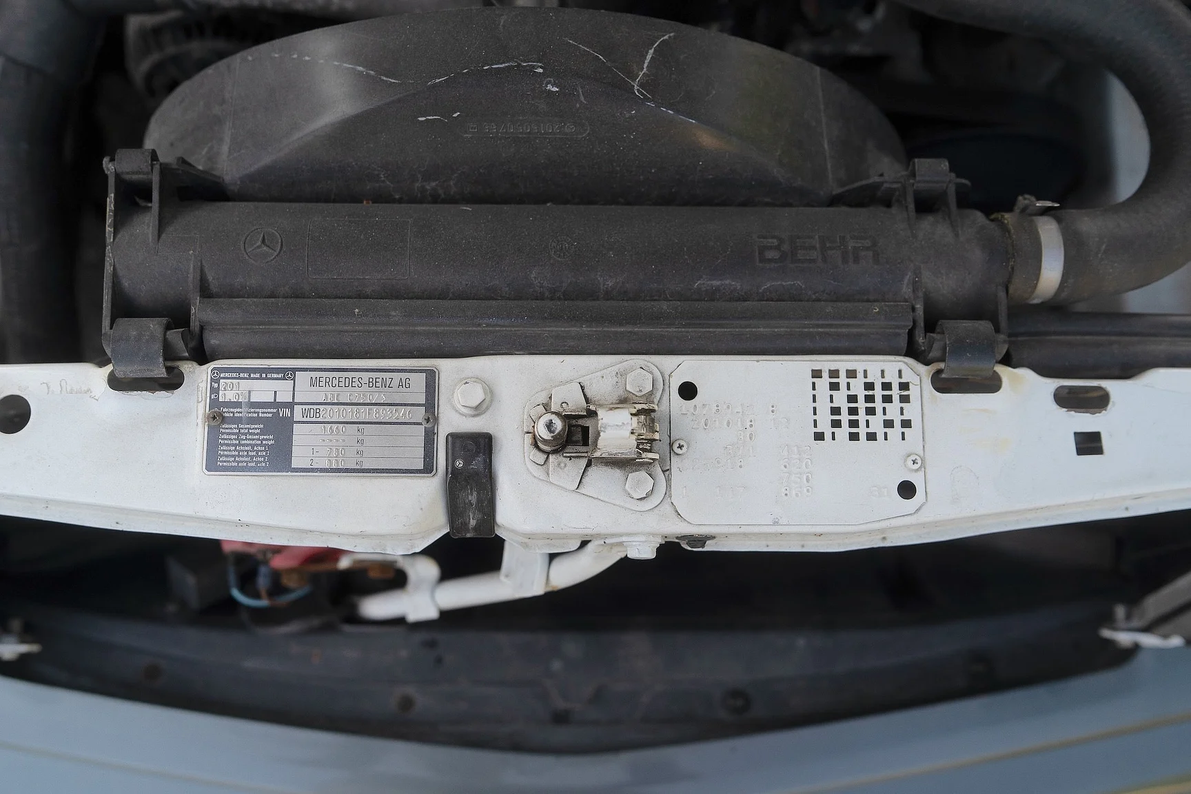 Image of 1992 Mercedes-Benz 190 E 1.8 - NO RESERVE mechanics (6)