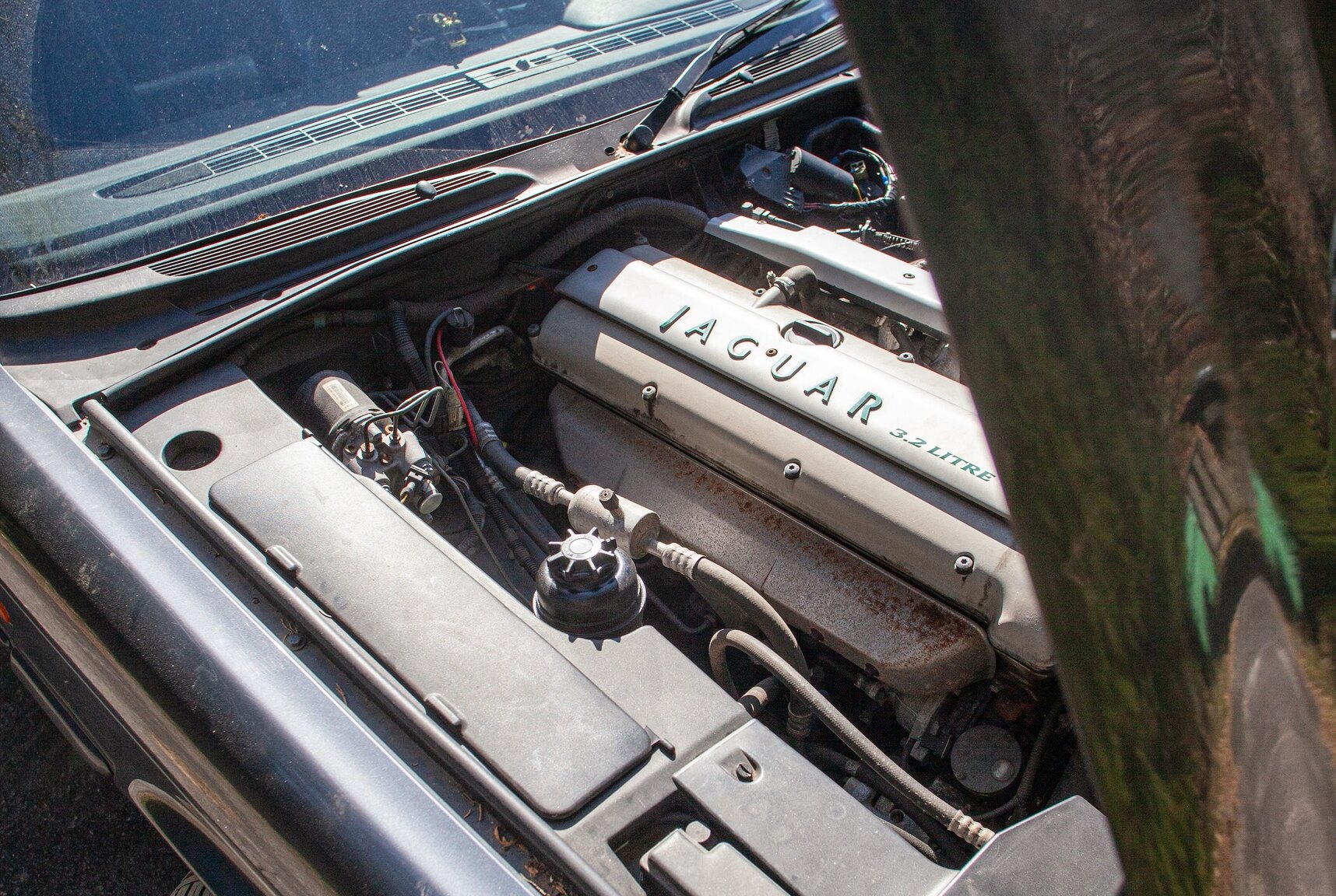 Image of 1997 Jaguar XJ6 3.2 mechanics