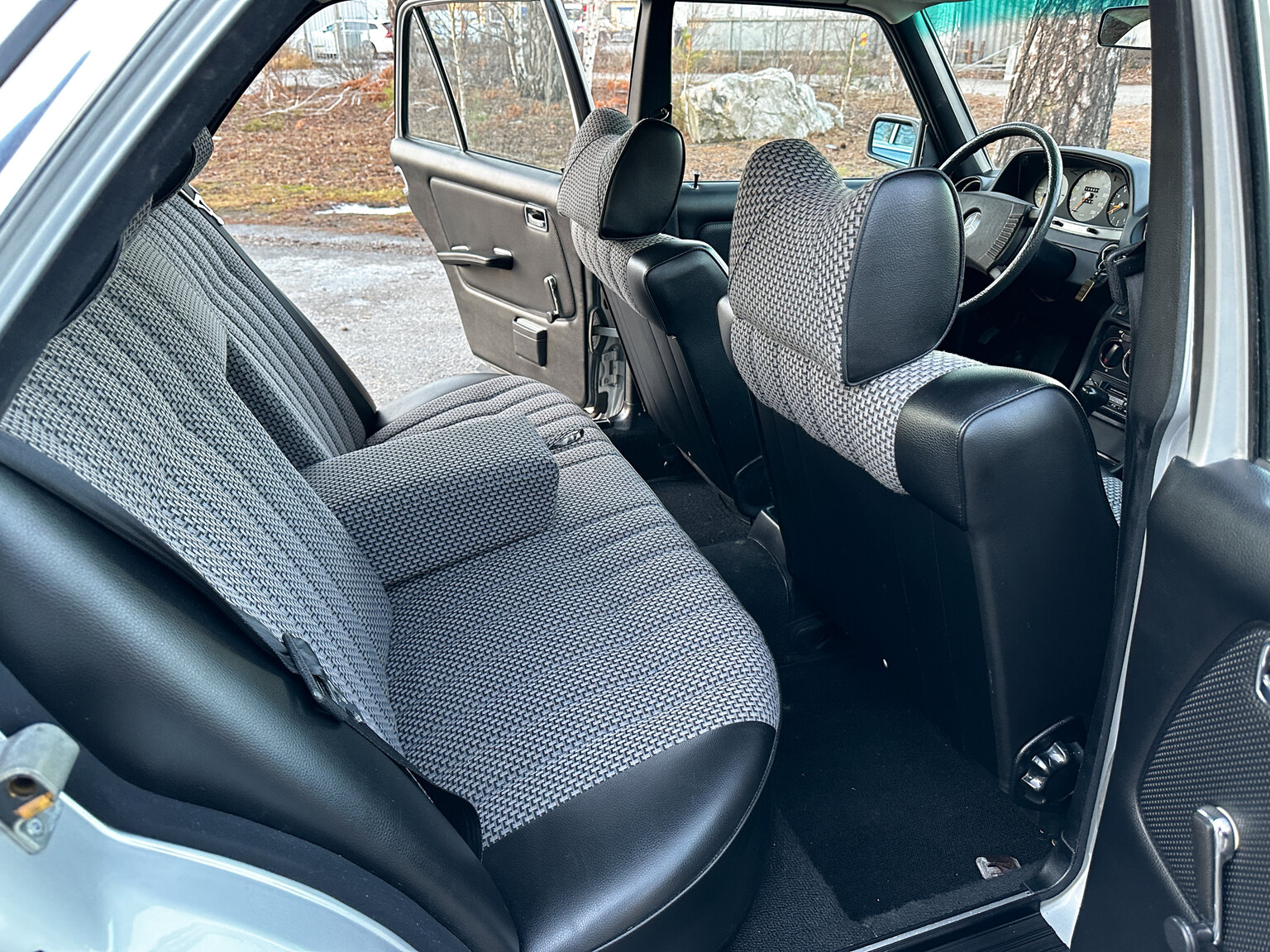 Interiörbild 1978 Mercedes-Benz 250