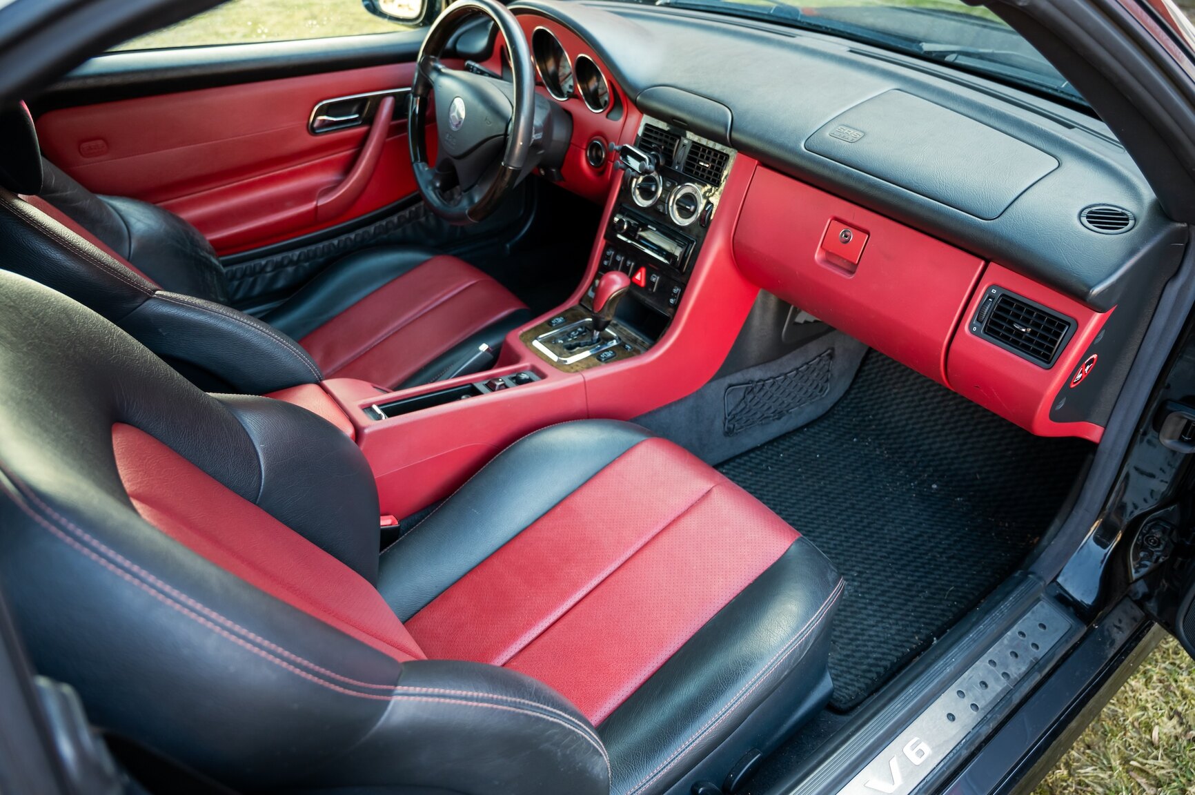 Interiörbild 2001 Mercedes-Benz SLK 320