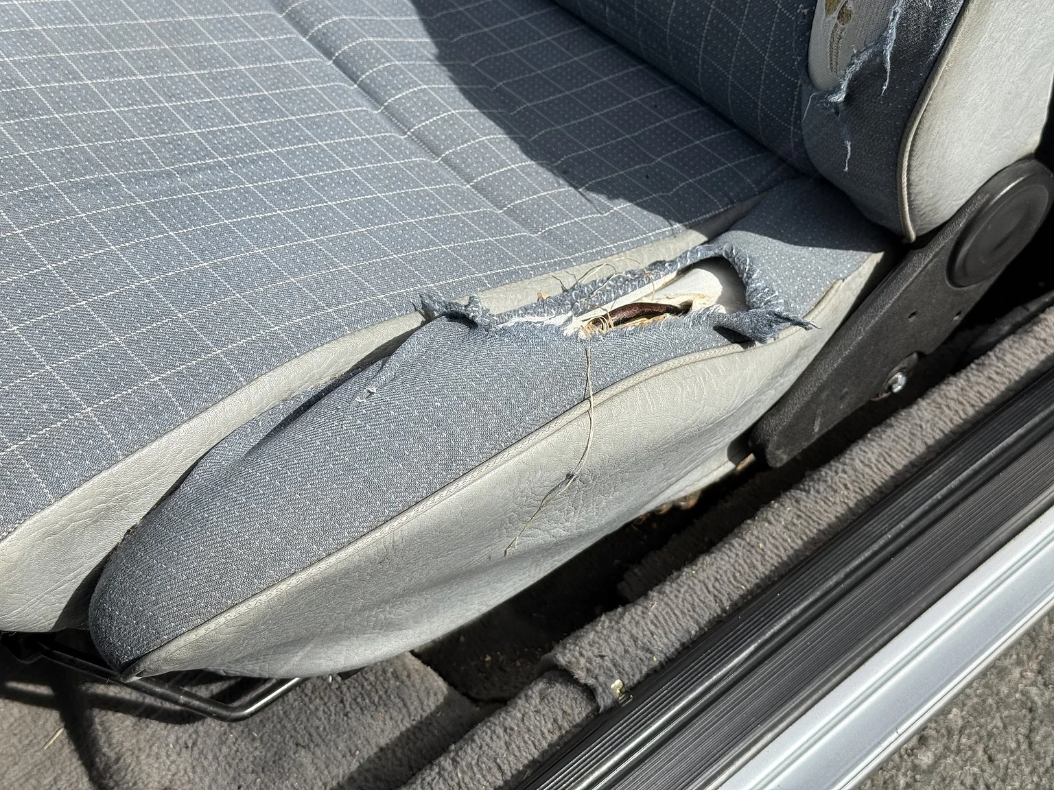 Innenraumfoto von 1987 VW Golf Cabriolet (19)