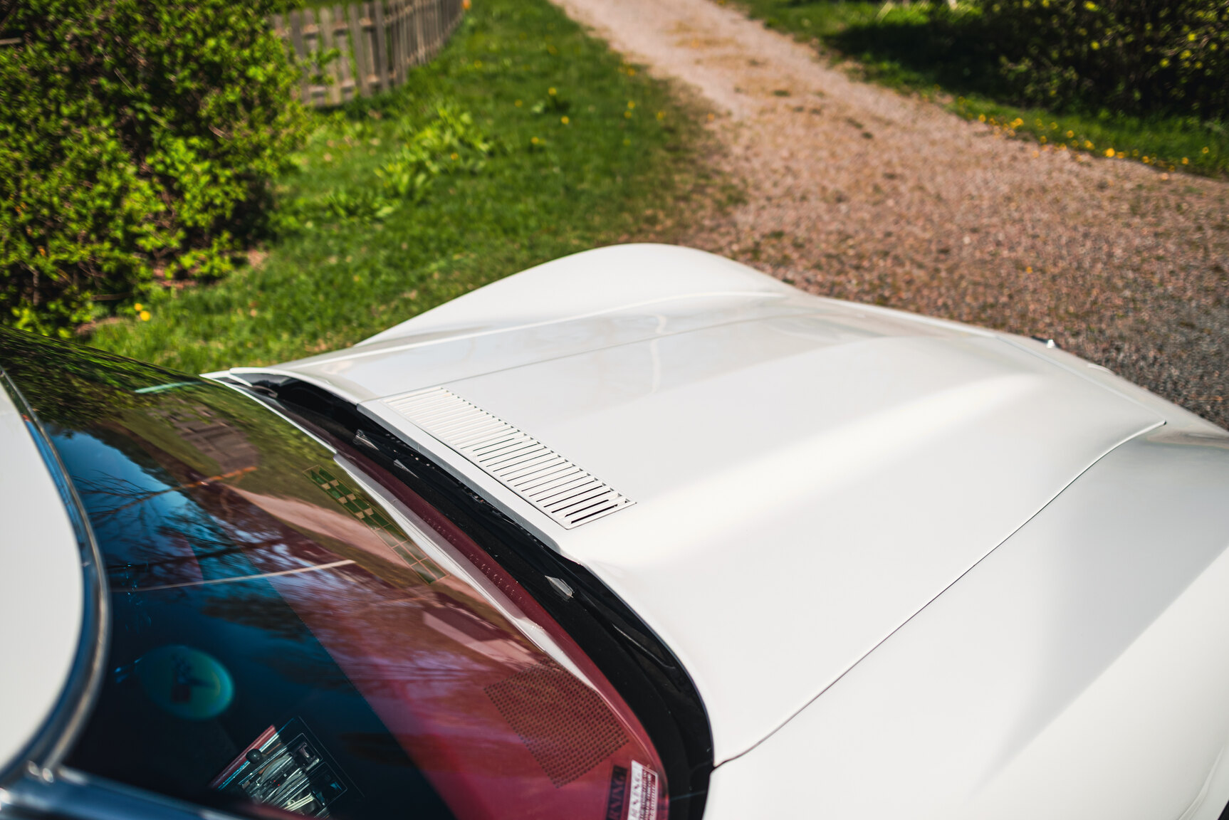 Exterior image of 1975 Chevrolet Corvette Stingray (18)