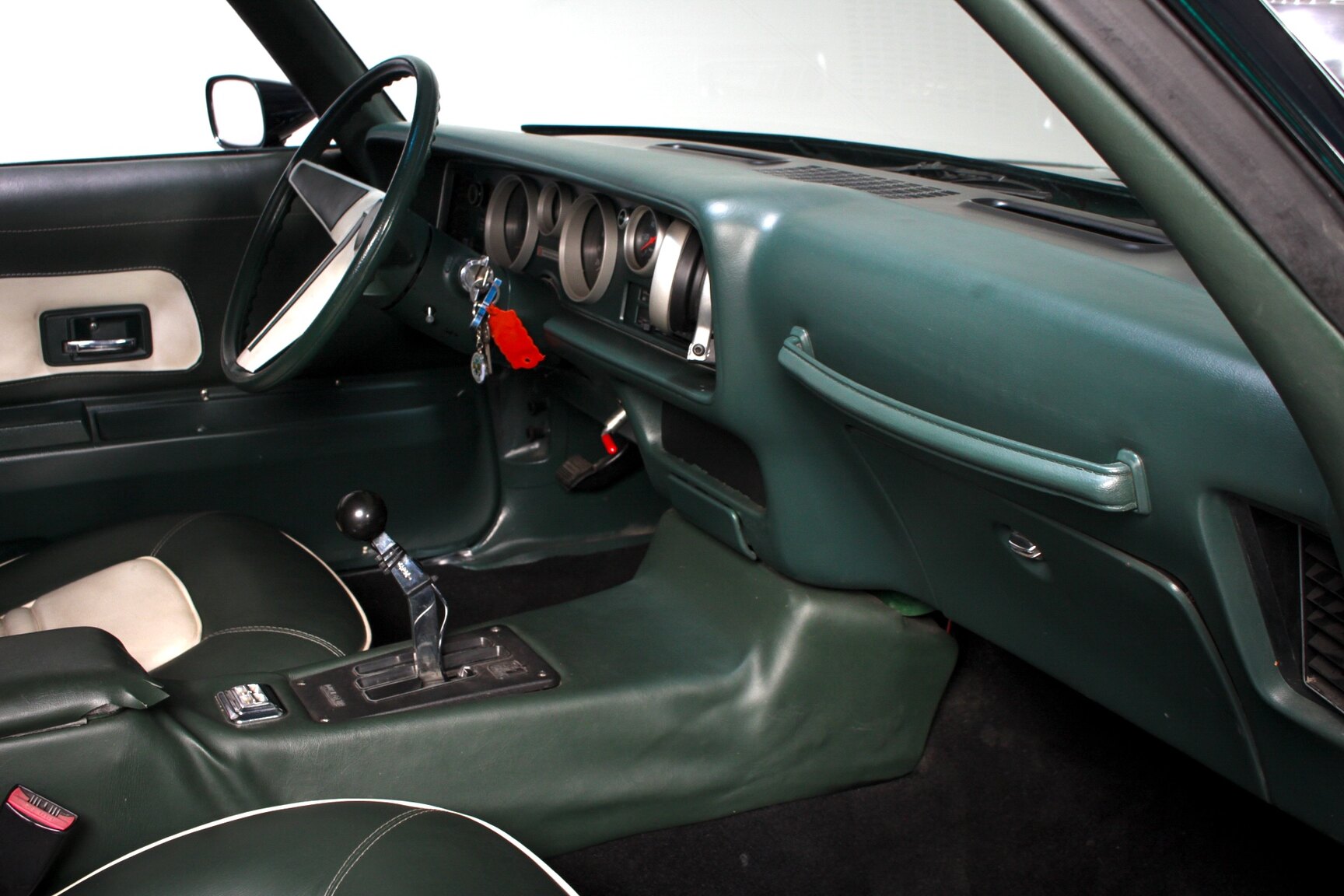 Interior image of 1975 Pontiac Firebird Formula