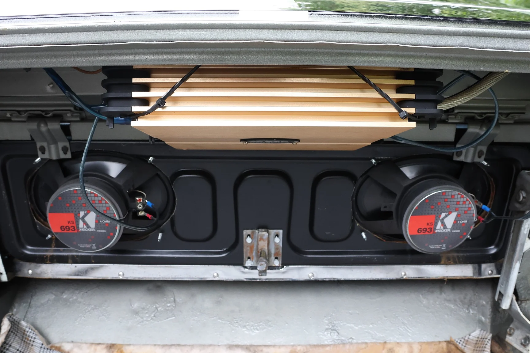 Interiörbild 1965 Ford Mustang Fastback Restomod (42)