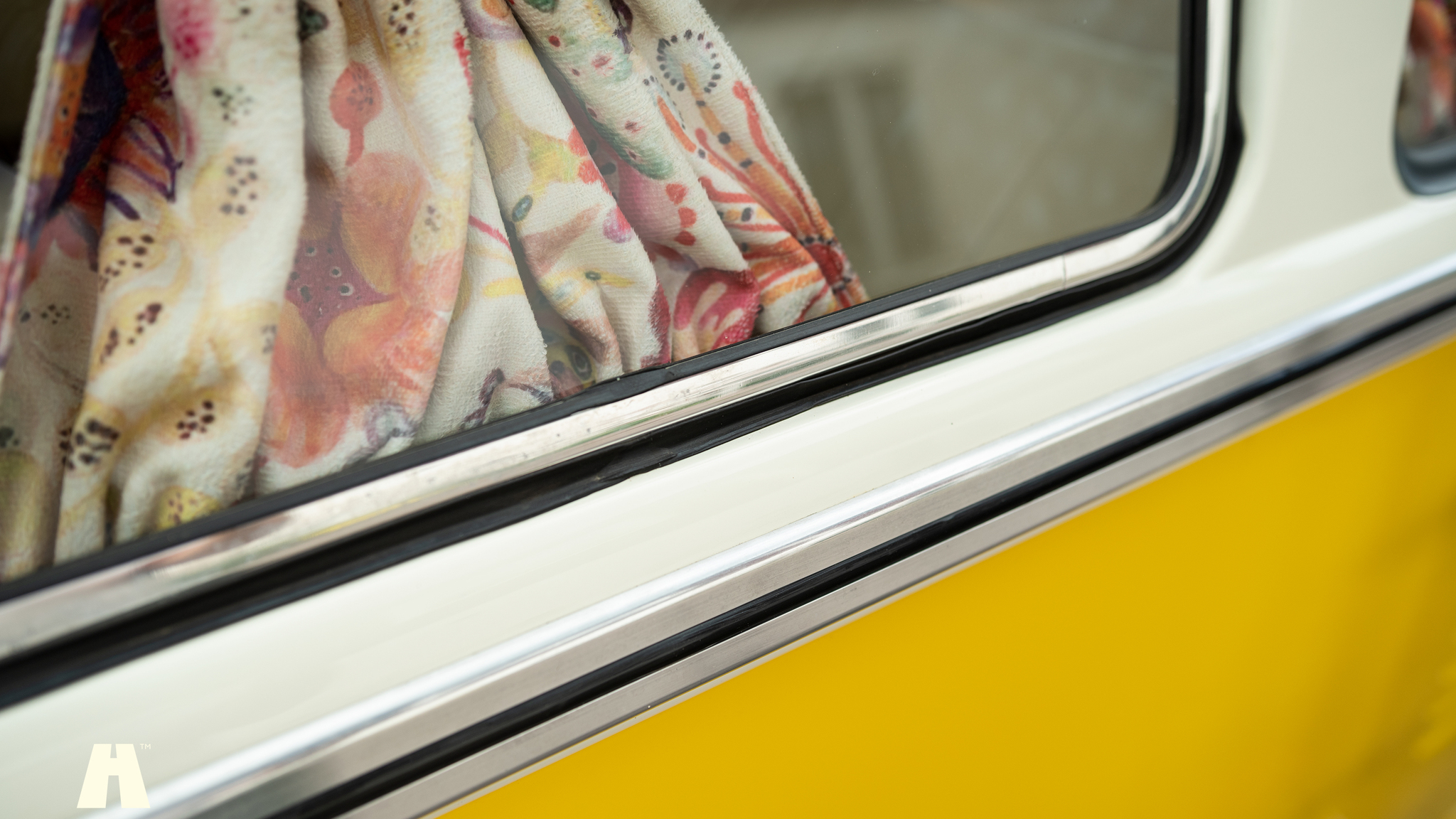 Exteriörbild på 1974 Volkswagen T1 Split Window  