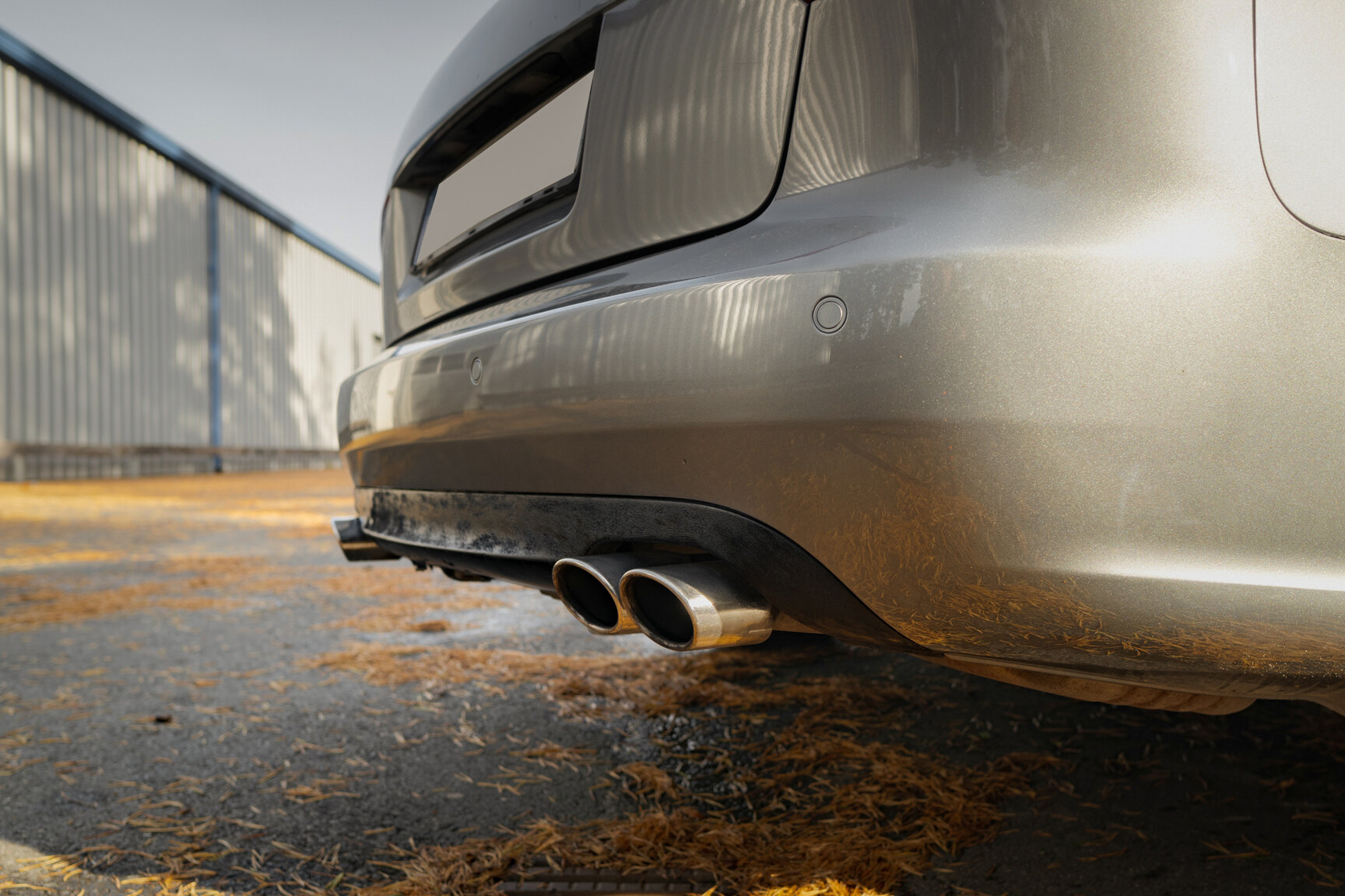 Exterior image of 2005 Audi S4 Avant (19)