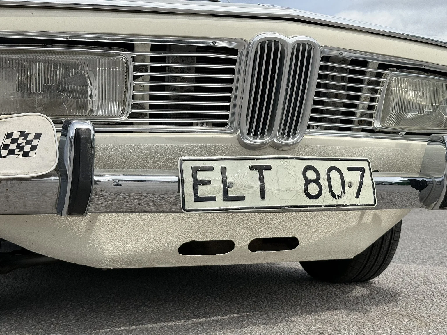 Aussenfoto 1970 BMW New Class 4-dörrars Sedan (73)