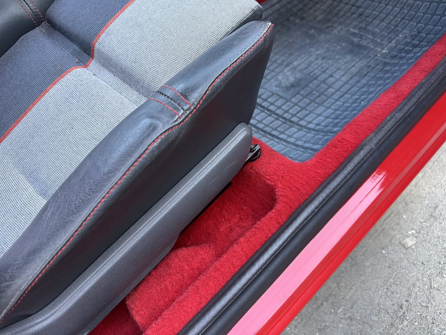 Interior image of 1989 Peugeot 205 GTI
