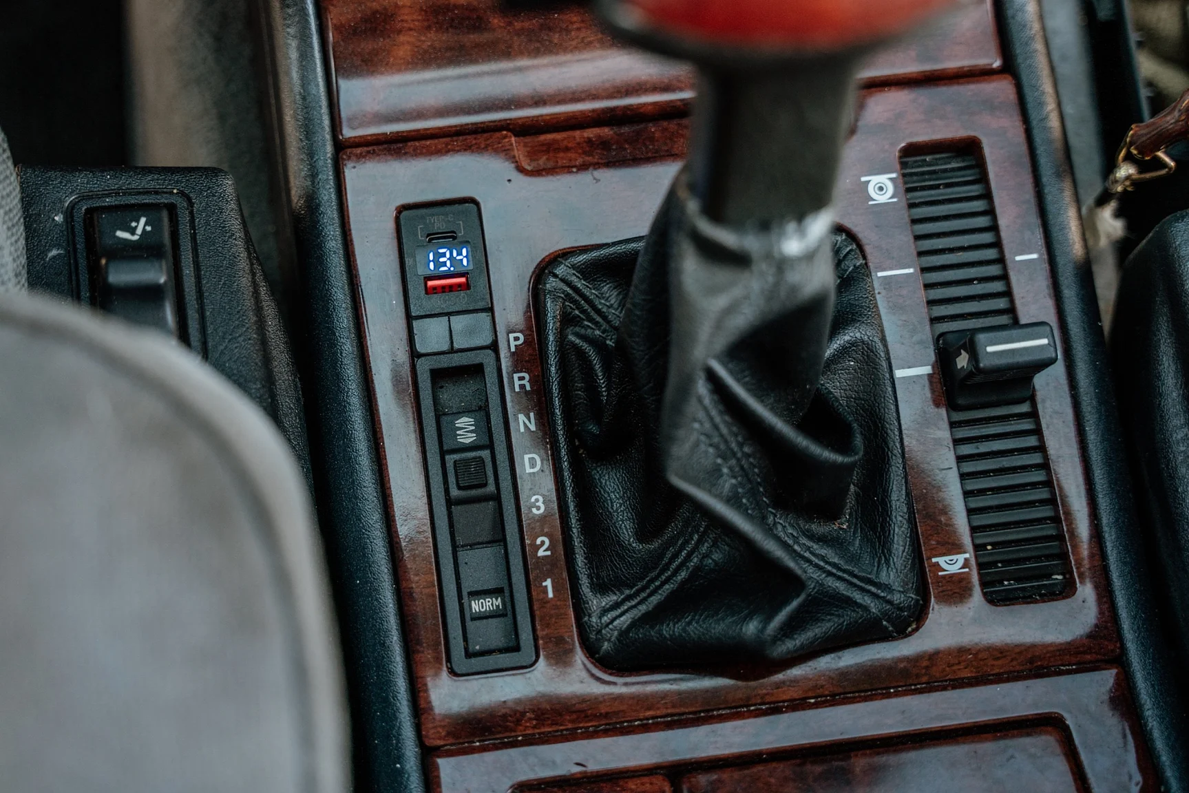 Innenraumfoto von 1997 Citroën XM Turbo CT VSX (27)