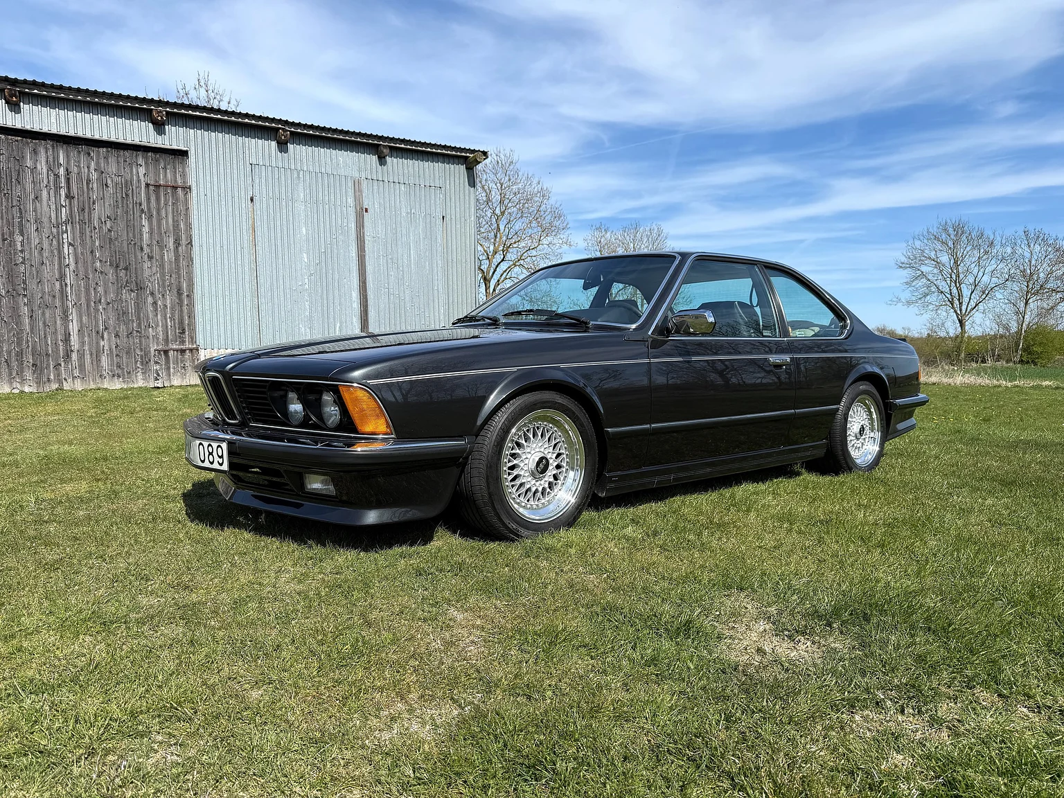 Exteriörbild på 1985 BMW 635 CSiA (E24) (2)