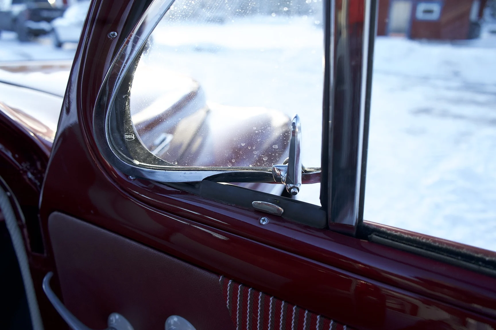 Interior image of 1953 Volvo PV444 DS (37)