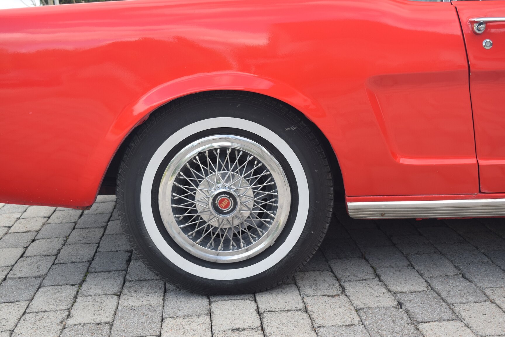 Exterior image of 1965 Ford Mustang 
