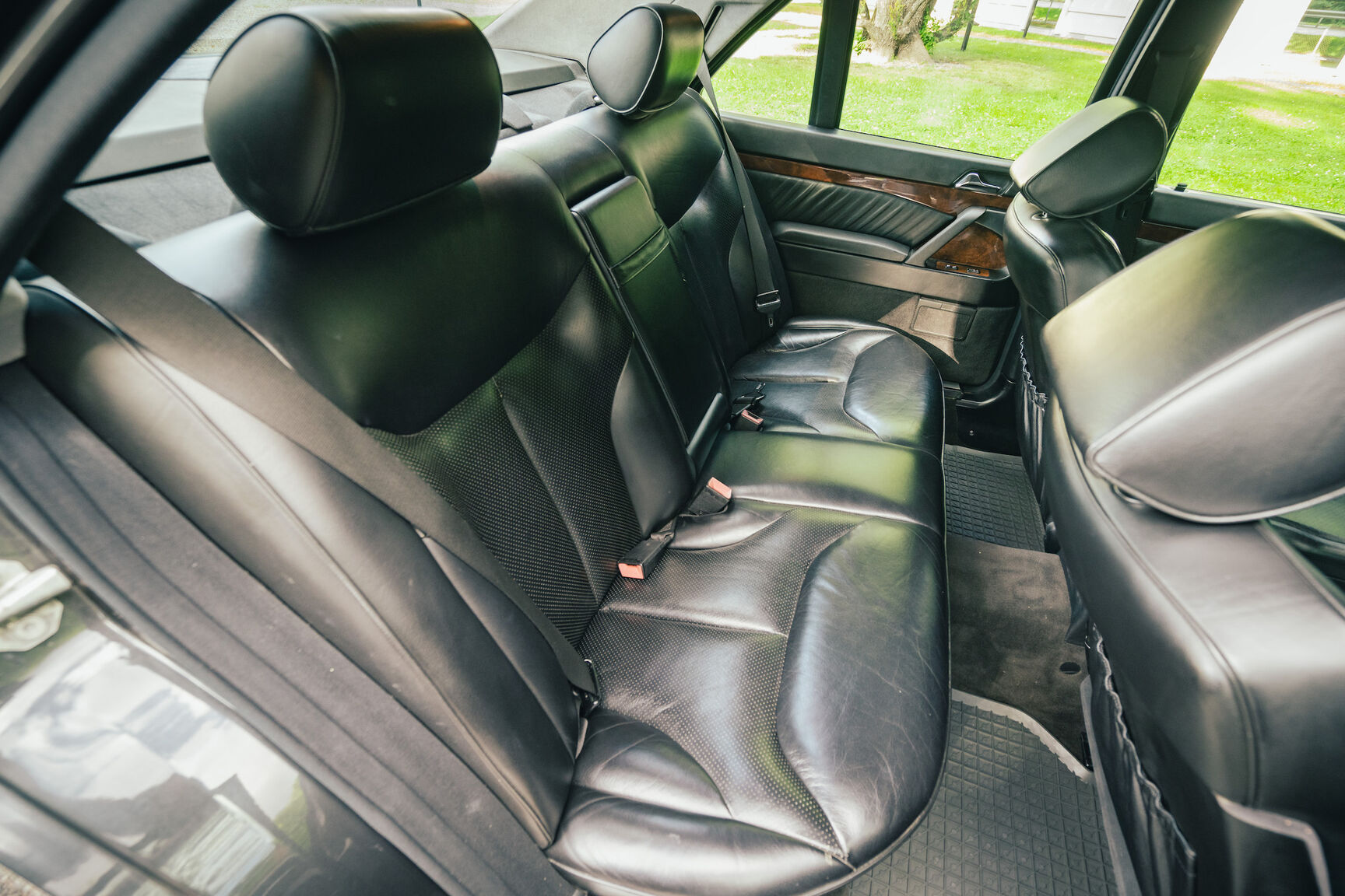 Innenraumfoto von 1992 Mercedes-Benz 500 SE (22)