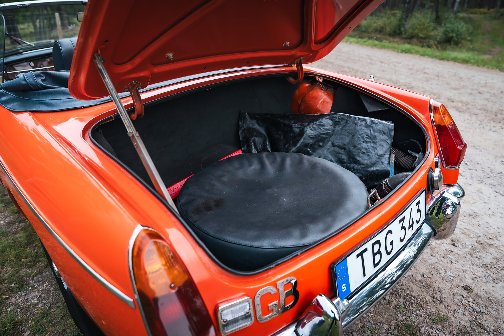 Interior image of 1973 MG MGB Roadster (45)