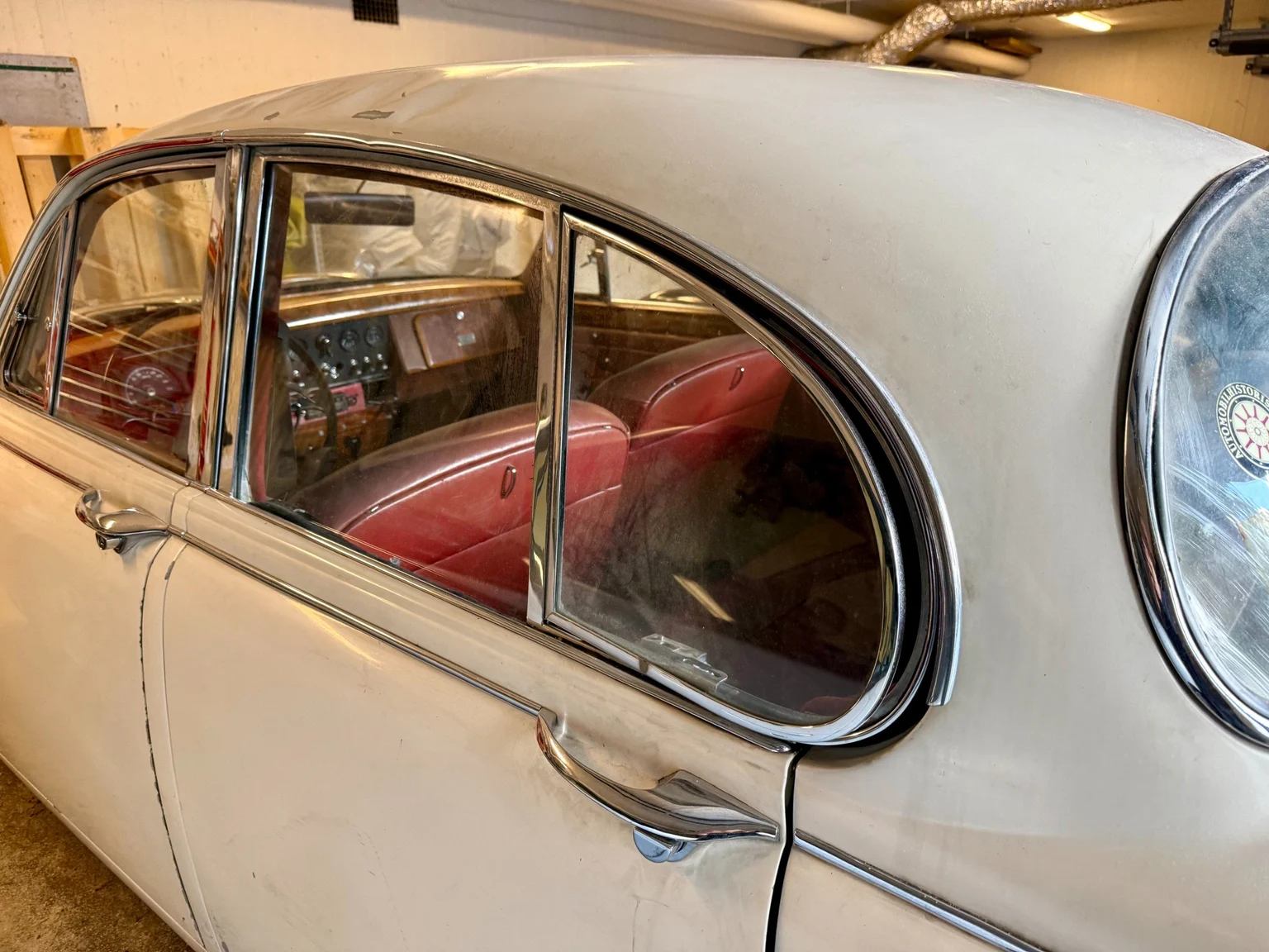 Exteriörbild på 1961 Jaguar Mark 2 (21)