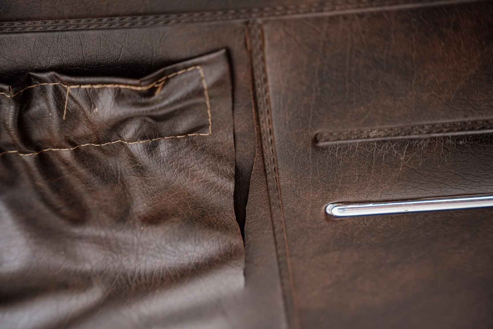 Interiörbild 1975 Volvo 242 2-dörrars coupé (40)