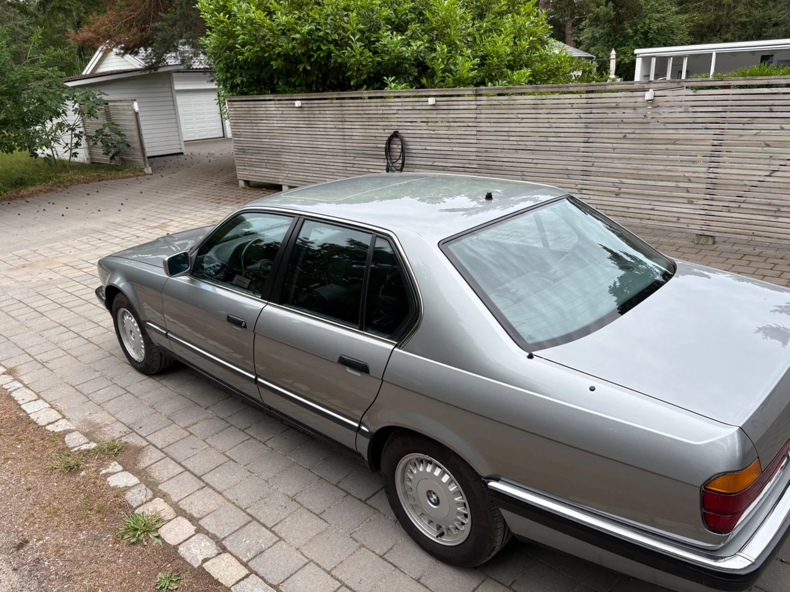 Aussenfoto 1988 BMW 730iA (7)