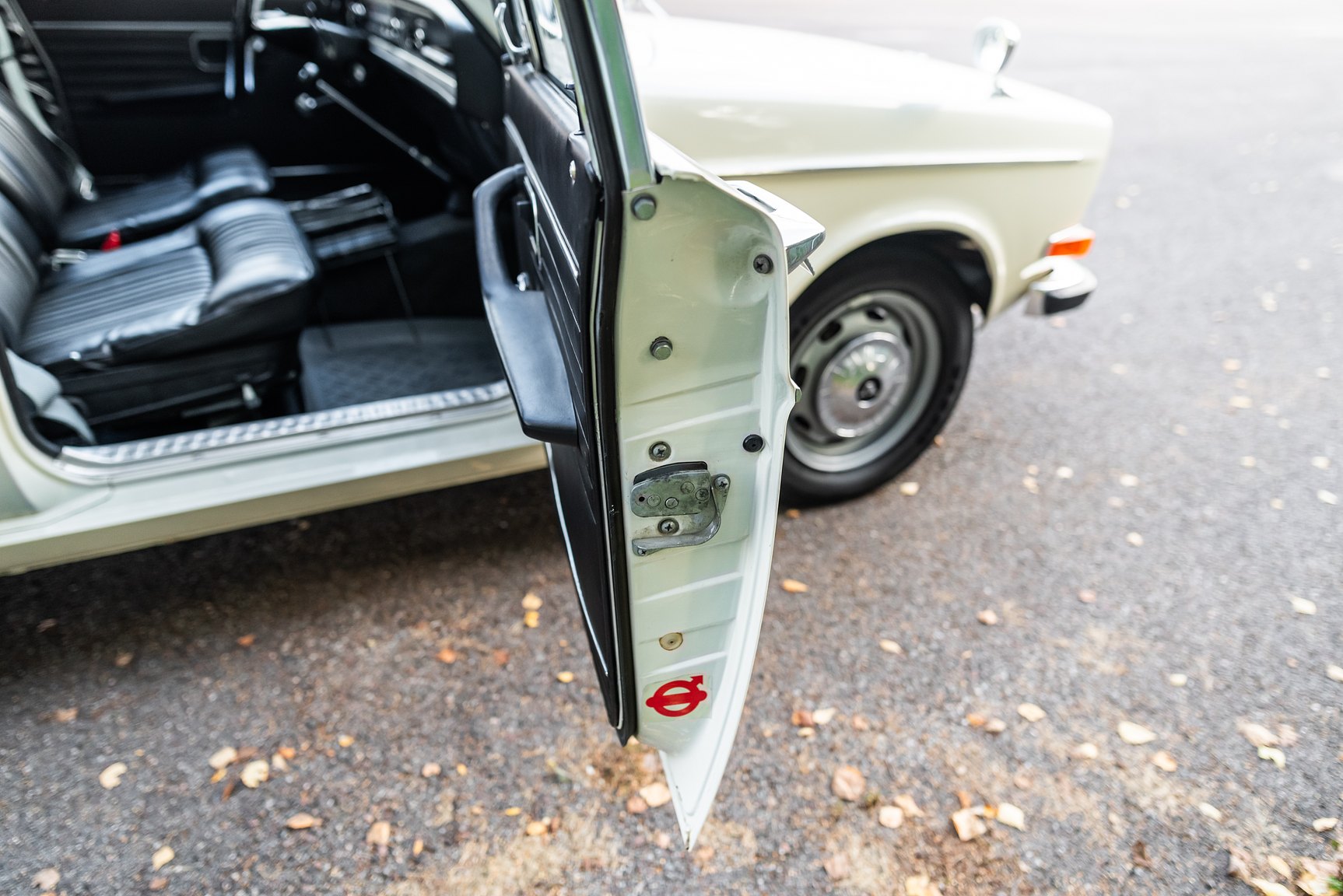 Interior image of 1967 Volvo 144 1.8 