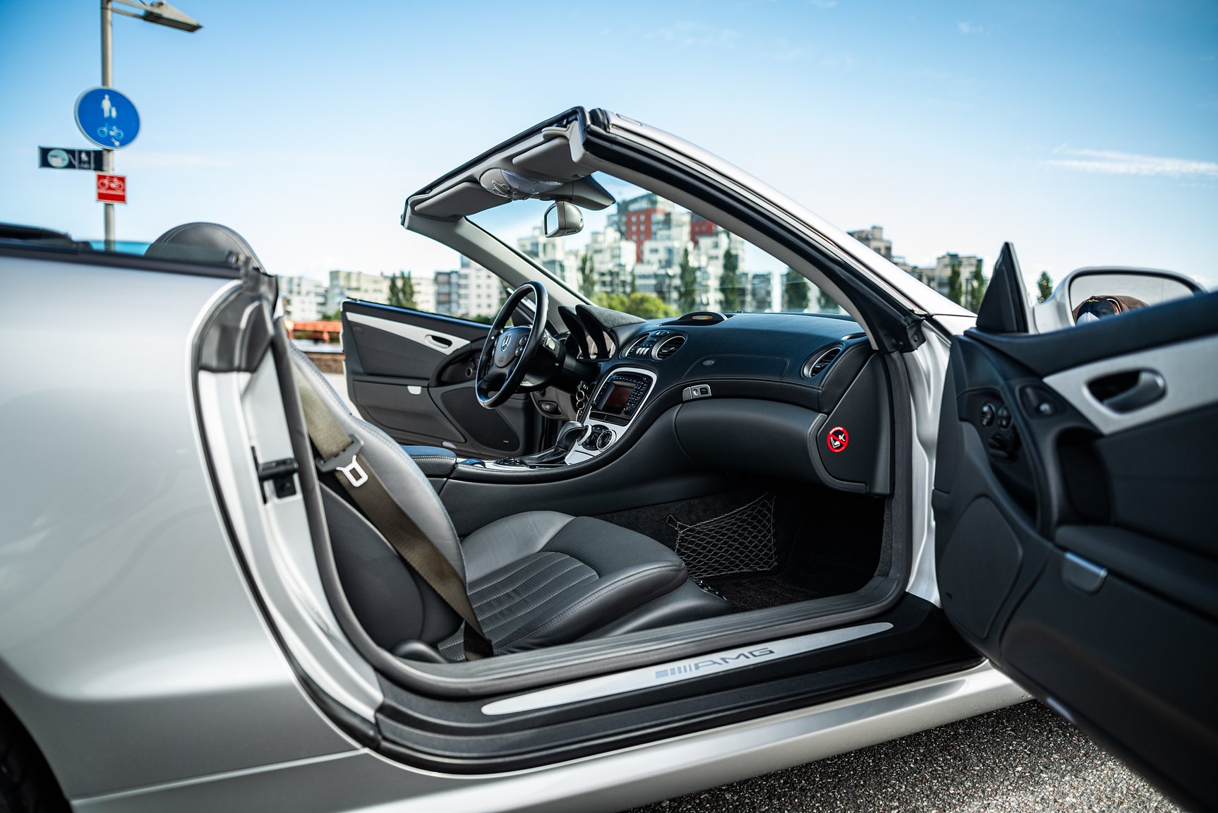 Interior image of 2002 Mercedes SL 55 AMG
