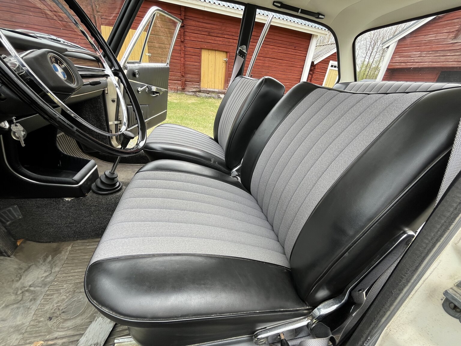 Interior image of 1965 BMW 1800