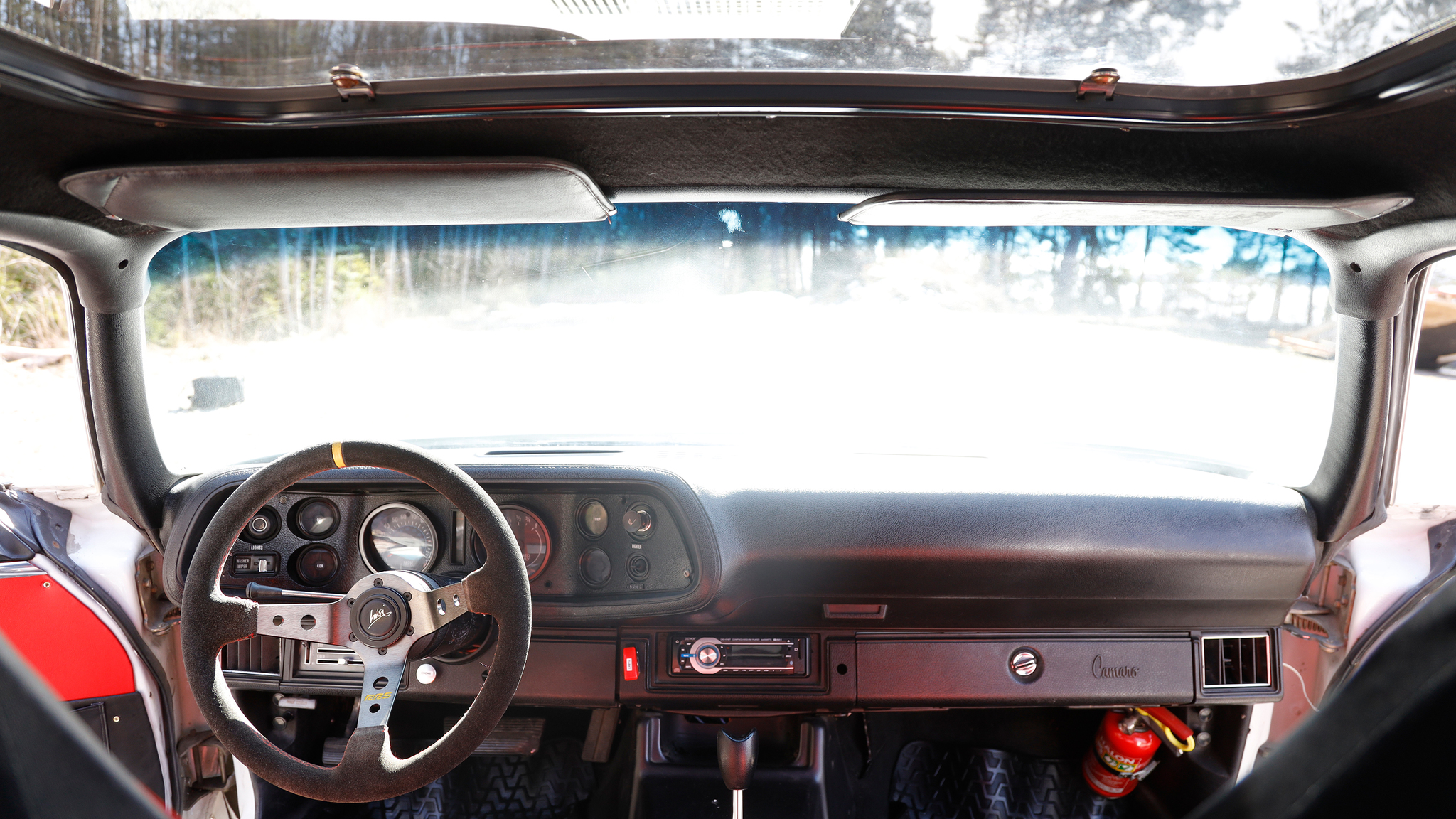 Interior image of 1975 Chevrolet Camaro 307 (5)