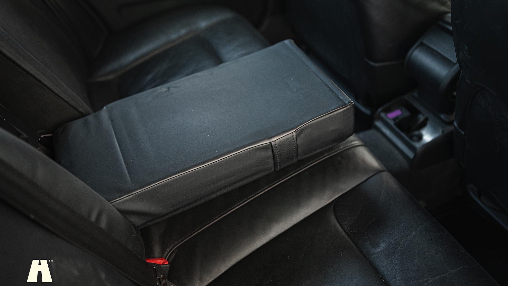 Interior image of 2001 Audi RS4 B5 (78)