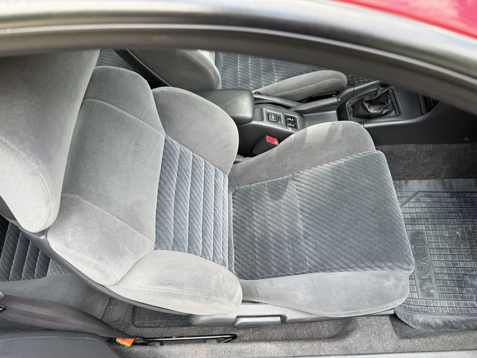 Innenraumfoto von 1990 Toyota Celica (46)