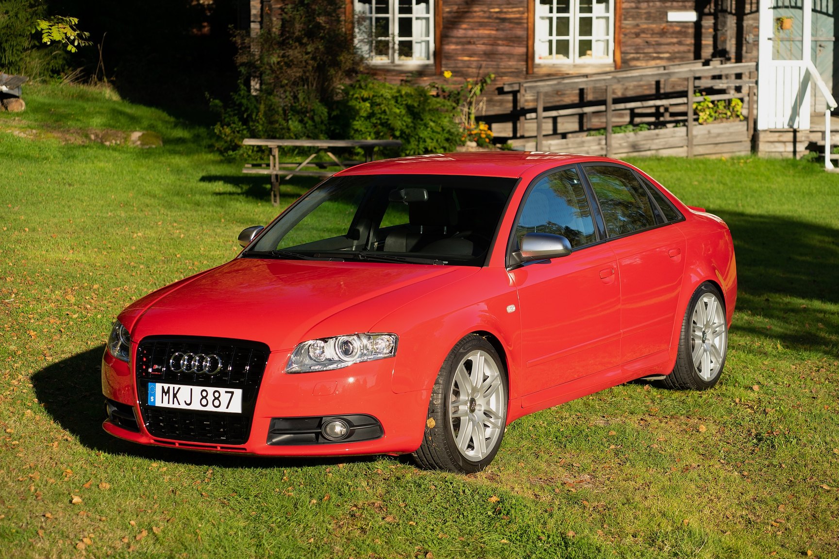Exterior image of 2007 Audi  S4 quattro 4.2 V8 manuell