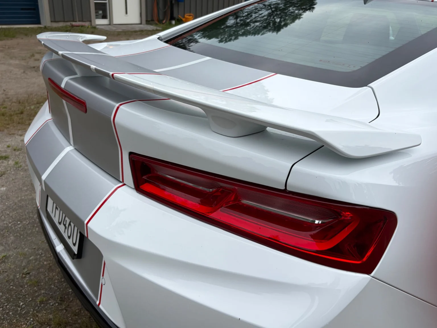 Exterior image of 2017 Chevrolet Camaro SS (79)