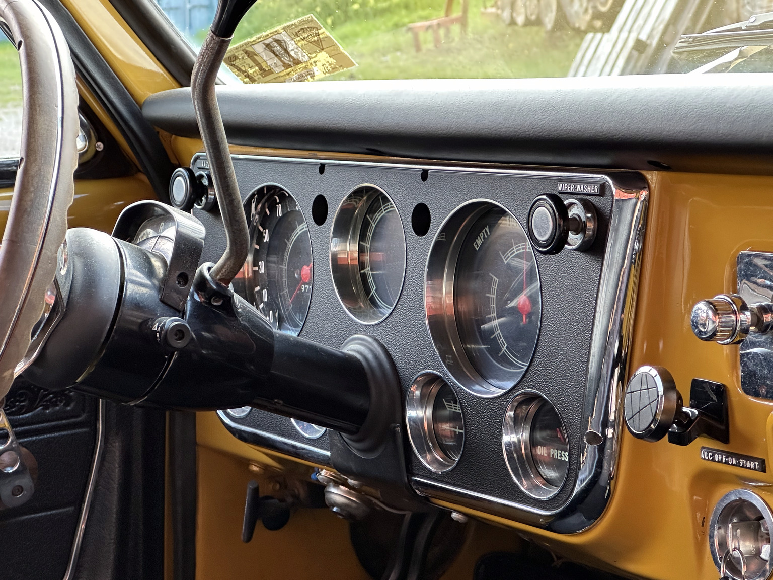 Innenraumfoto von 1972 Chevrolet C10 Cheyenne (31)