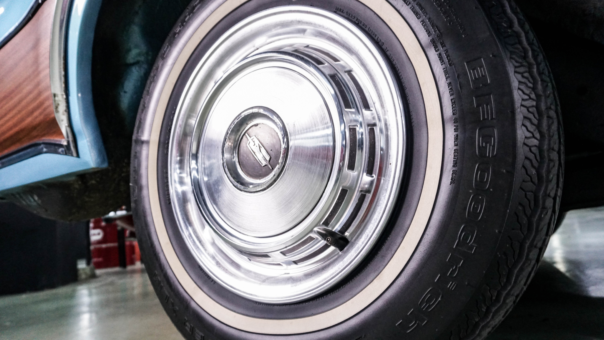 Exterior image of 1968 Oldsmobile Vista Cruiser